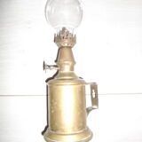 Lampe à petrole pigeon
