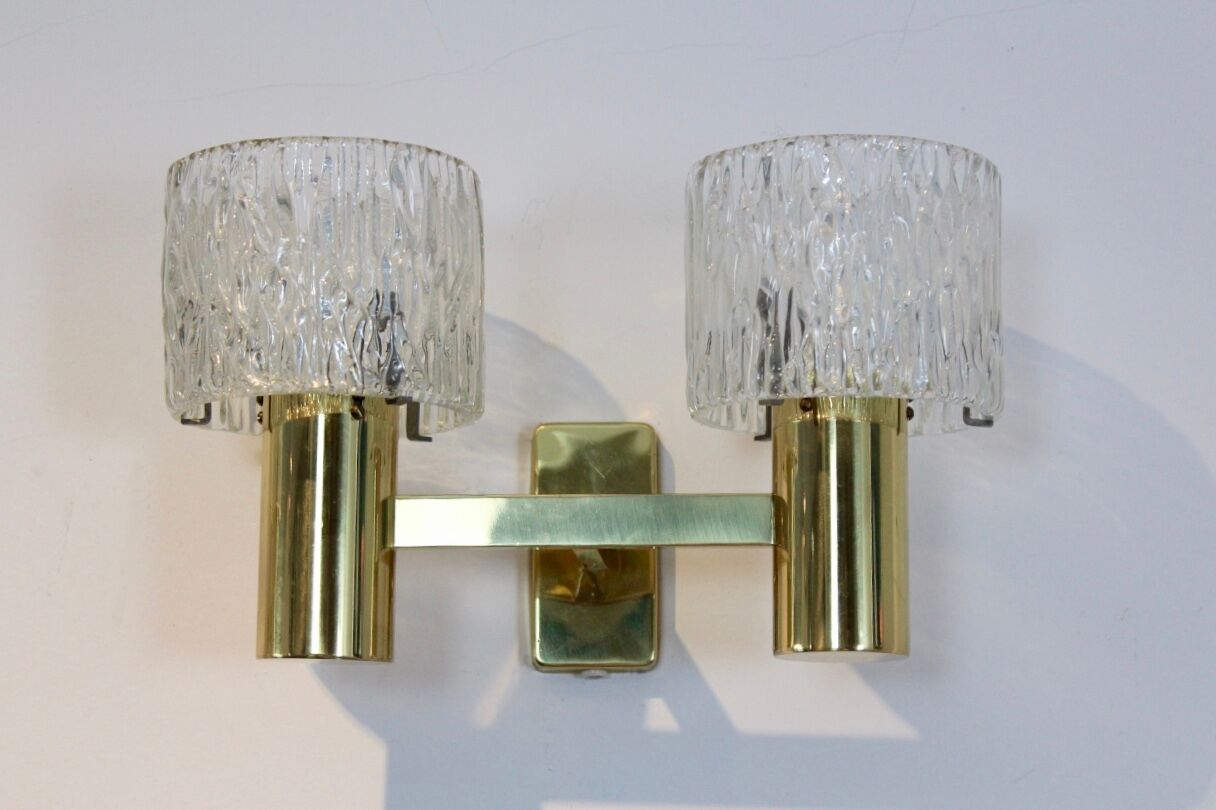 Sophisticated pair of brass wall lamps 1970s