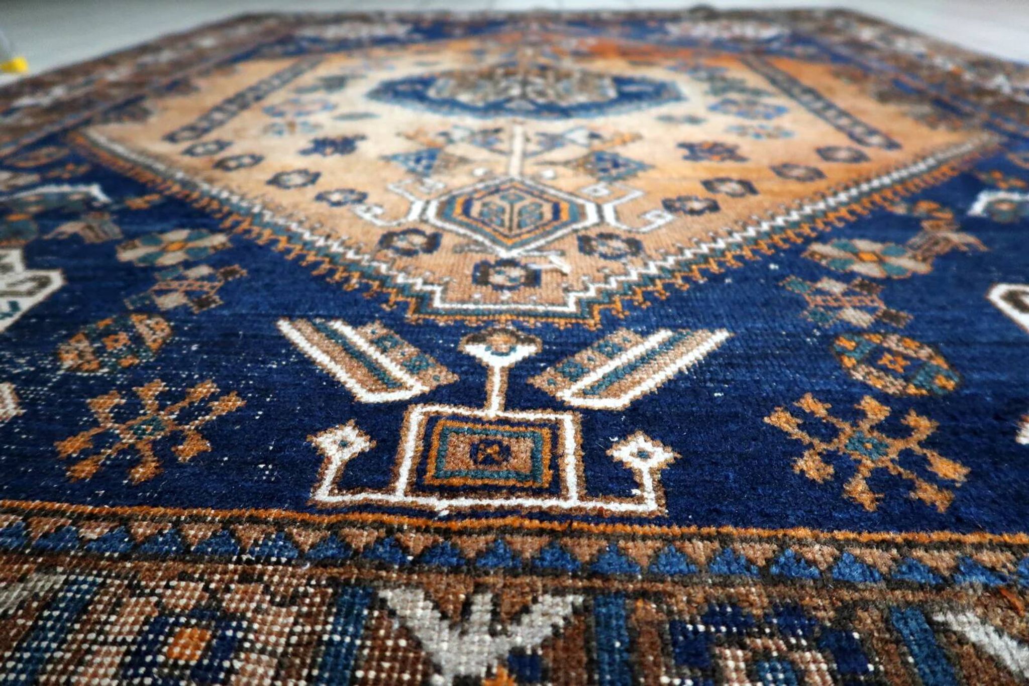 Antique Shiraz Gashkai handmade rug 155 x 207 cm 1920s