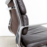 Charles & Ray Eames Soft Pad Chair EA 207 for Herman Miller