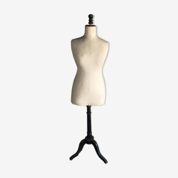 Dressmaker's mannequin