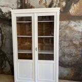 Chalk white glass bookcase