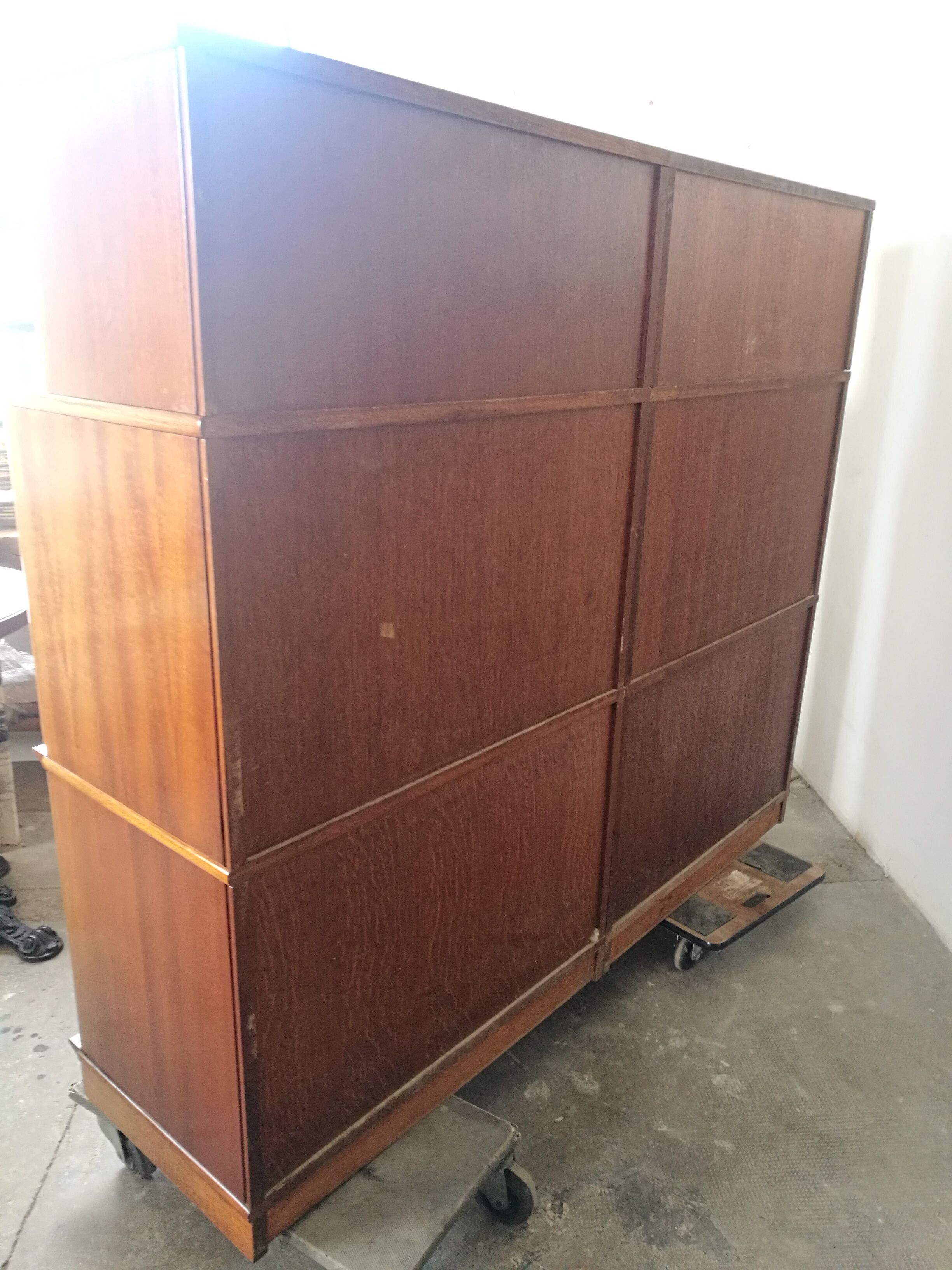 Oscar vintage storage furniture