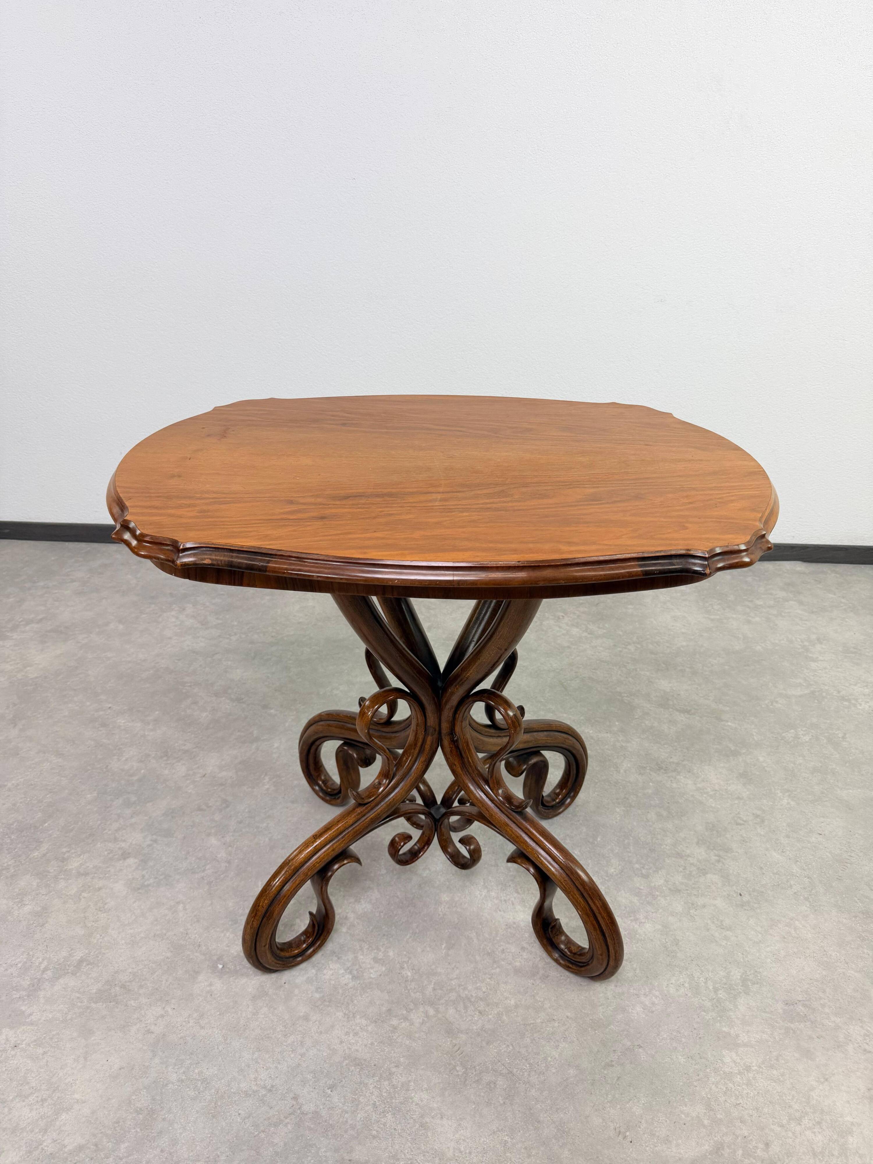 Table de salon antique rare « Gebrüder Thonet », Model No. 1