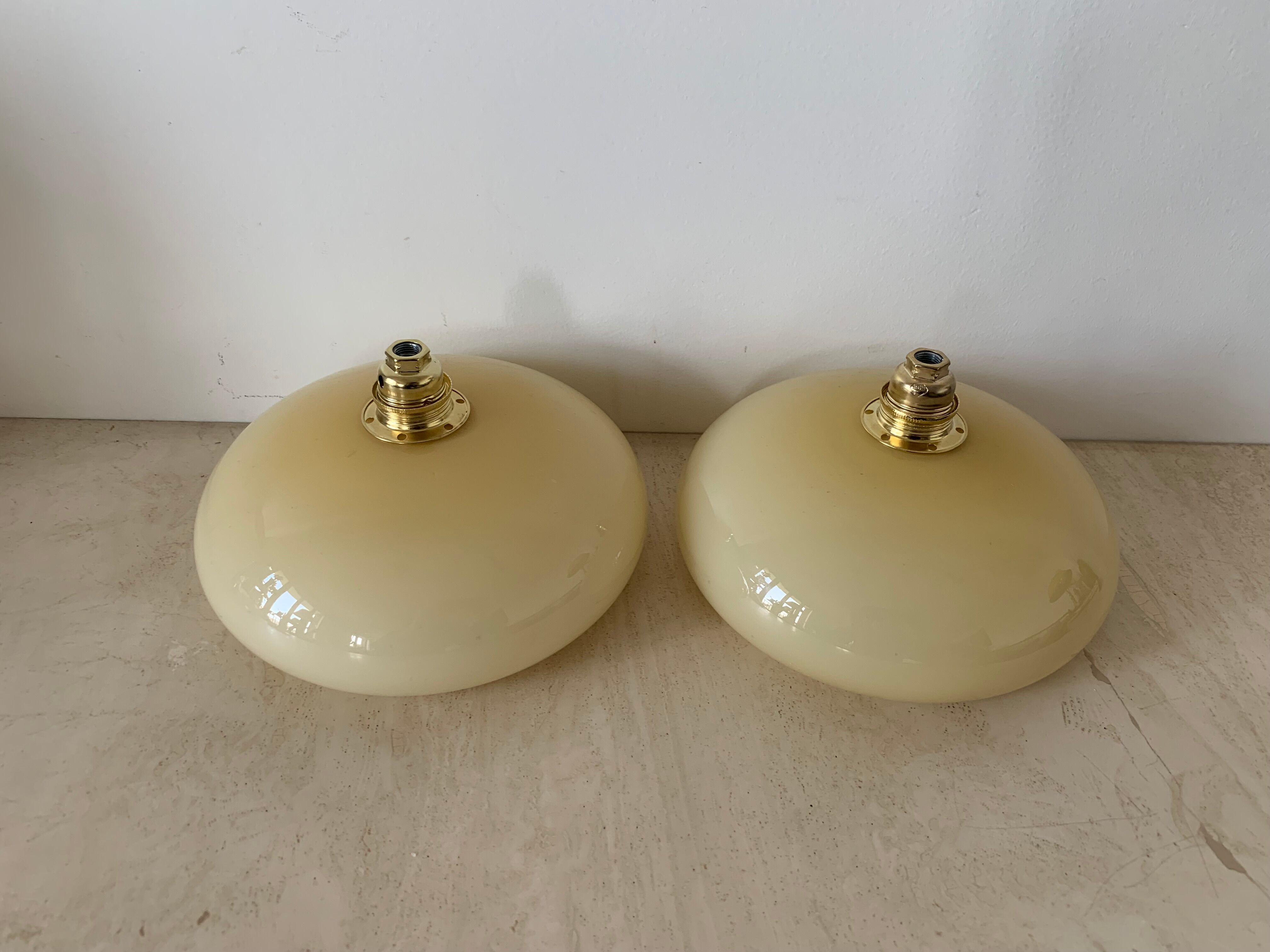 Suspension en verre jaune