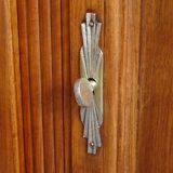 Buffet Art Déco en noyer avec marbres et guérites