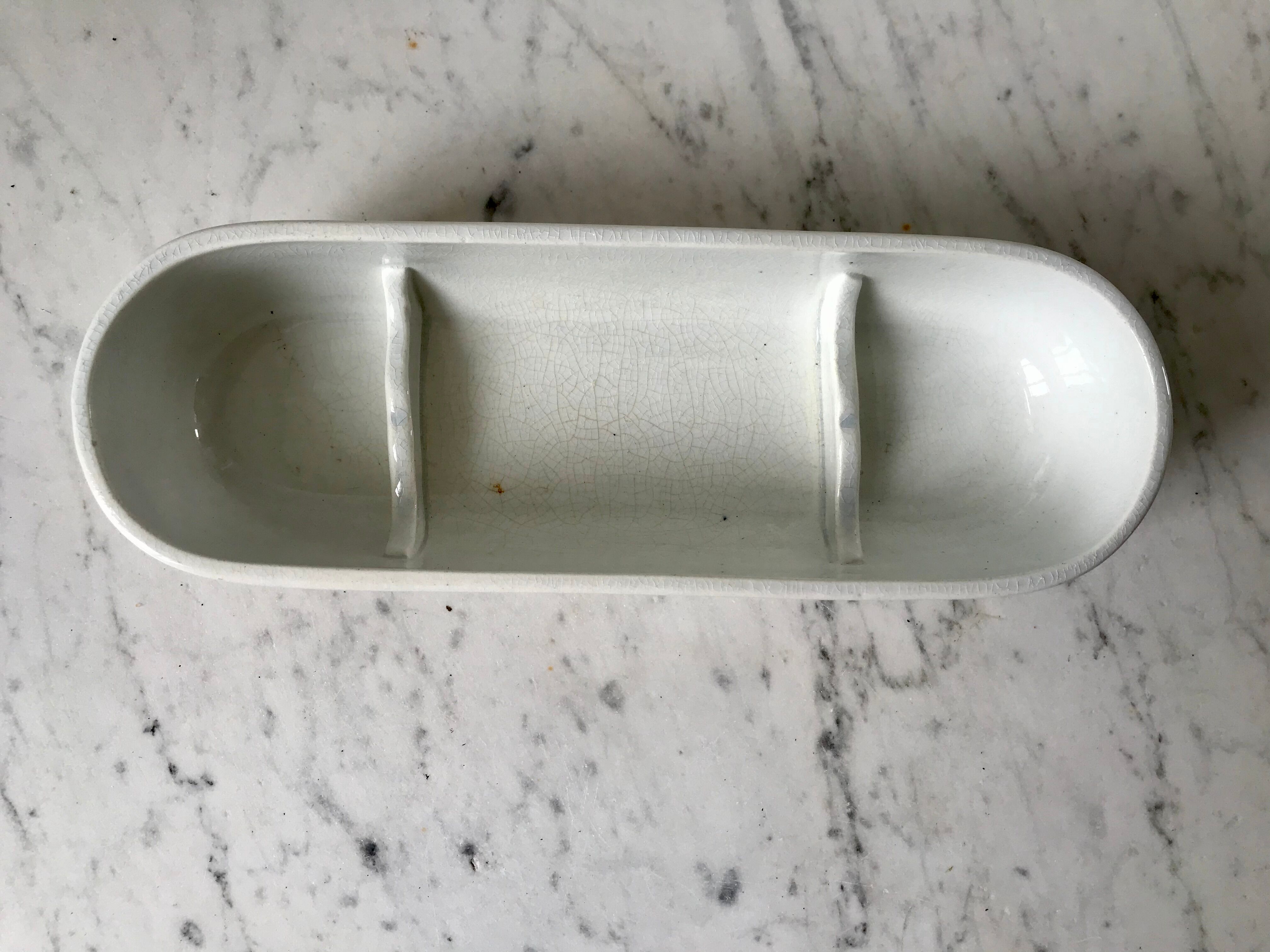 Soap dish / toilets Terre de Fer Sarreguemines oriental model early twentieth century