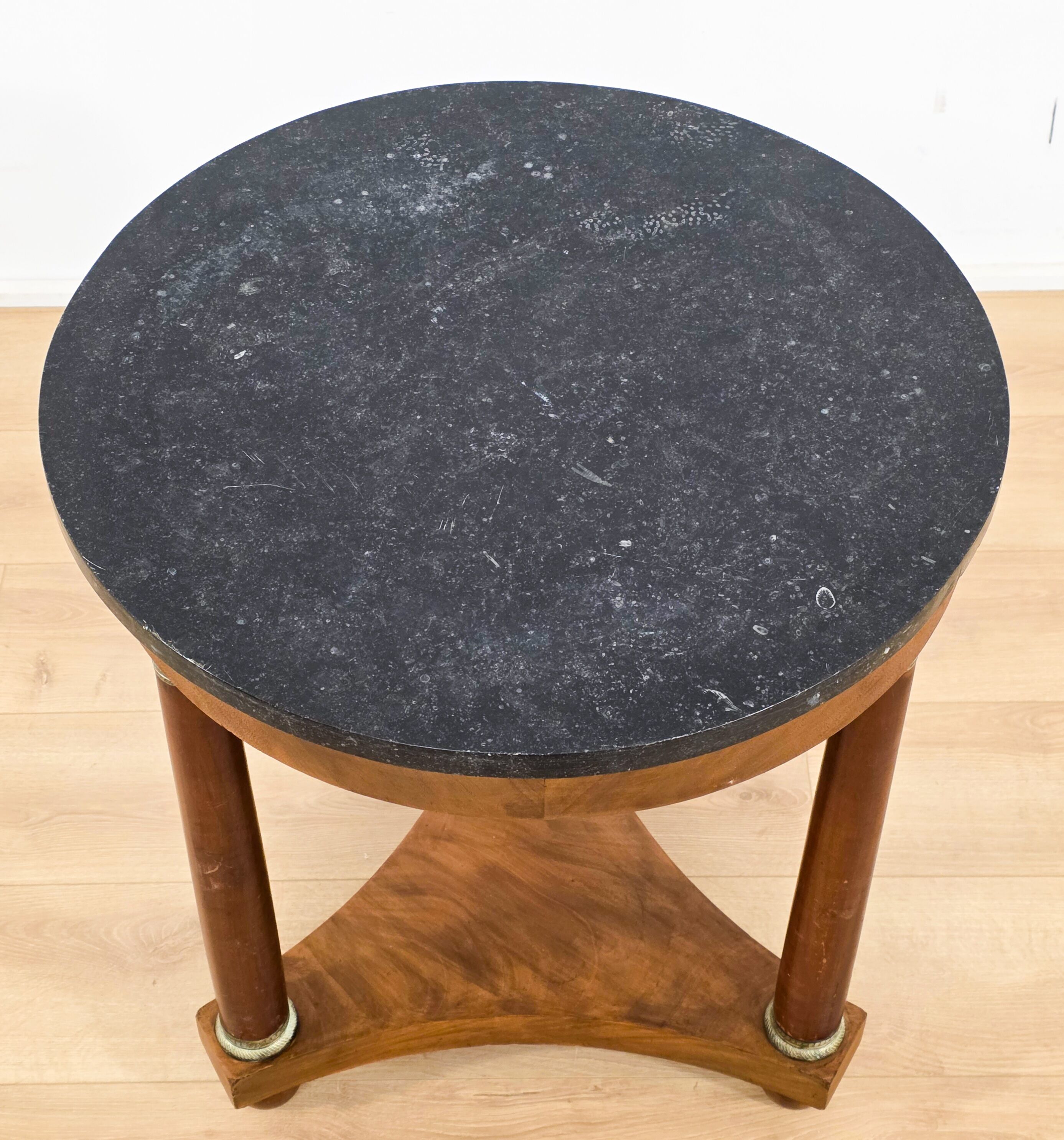 Empire side table in mahogany and marble – Late 19th century