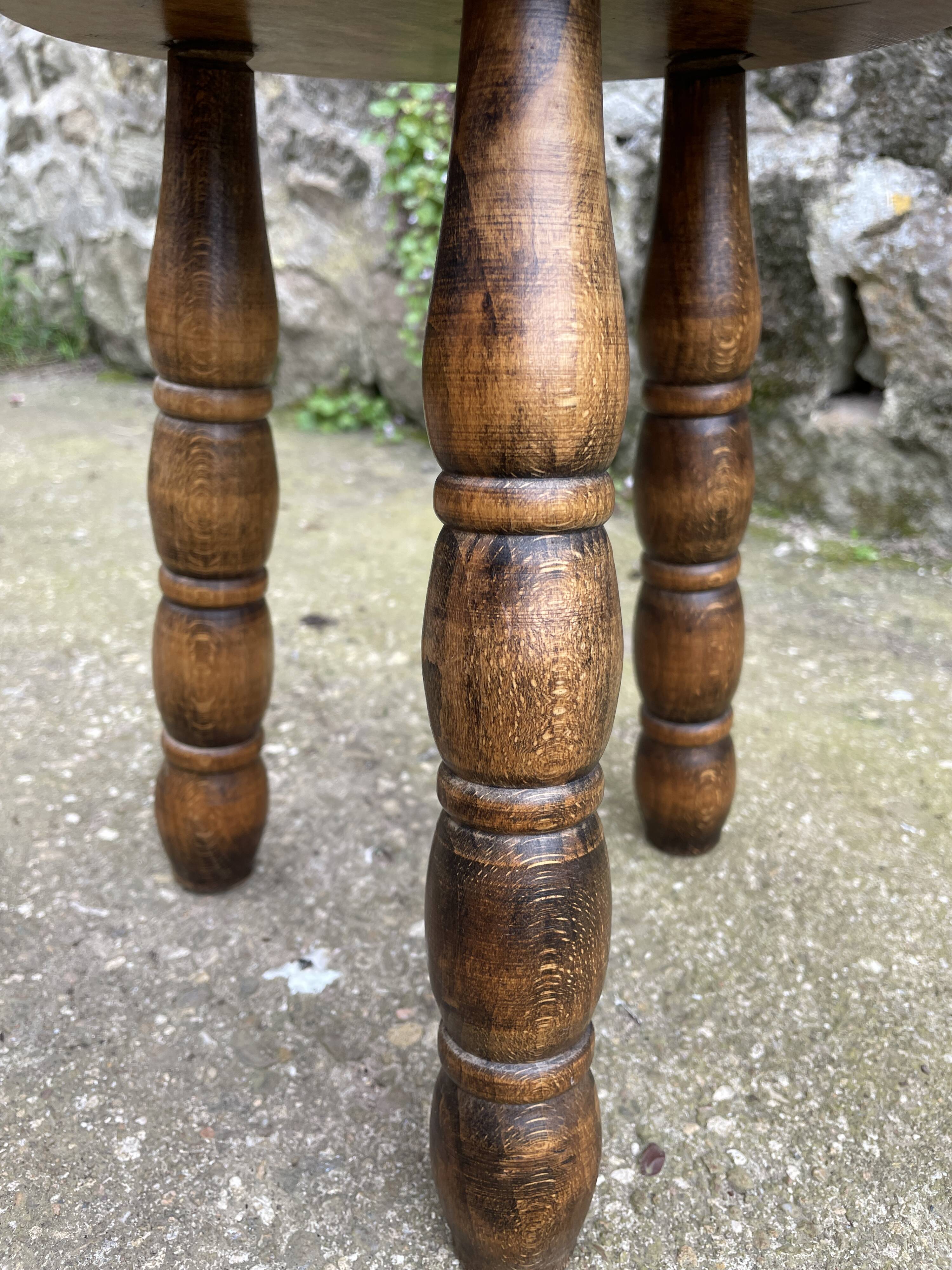 Milking stool or plant stand