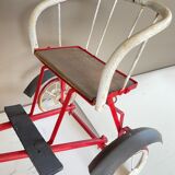 Old two-seater tricycle