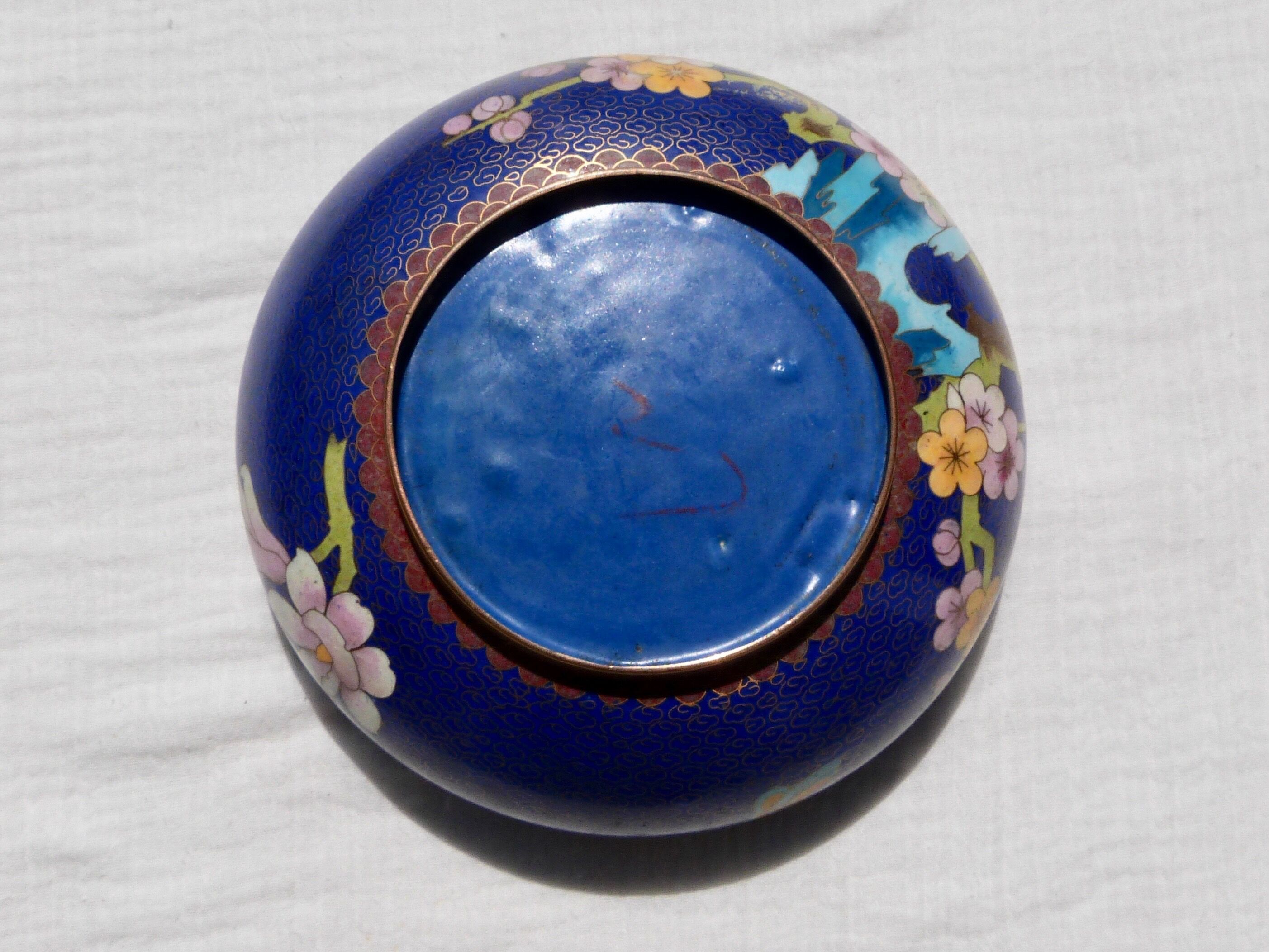 Empty partitioned brass pocket