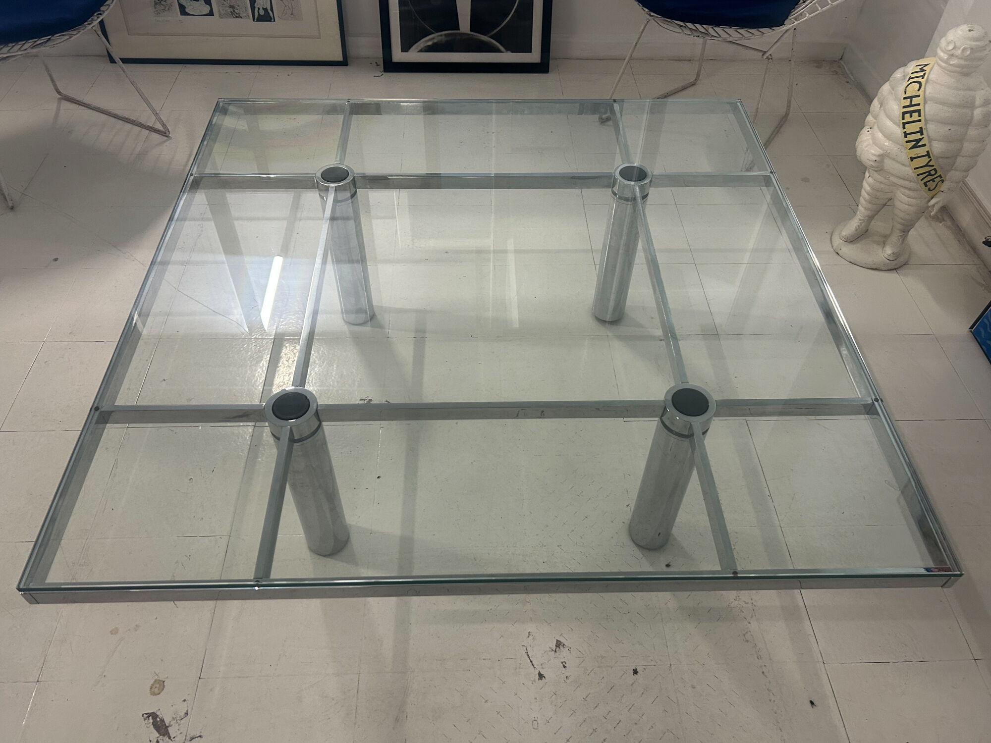 Table basse modele Andre Tobia Scarpa Knoll