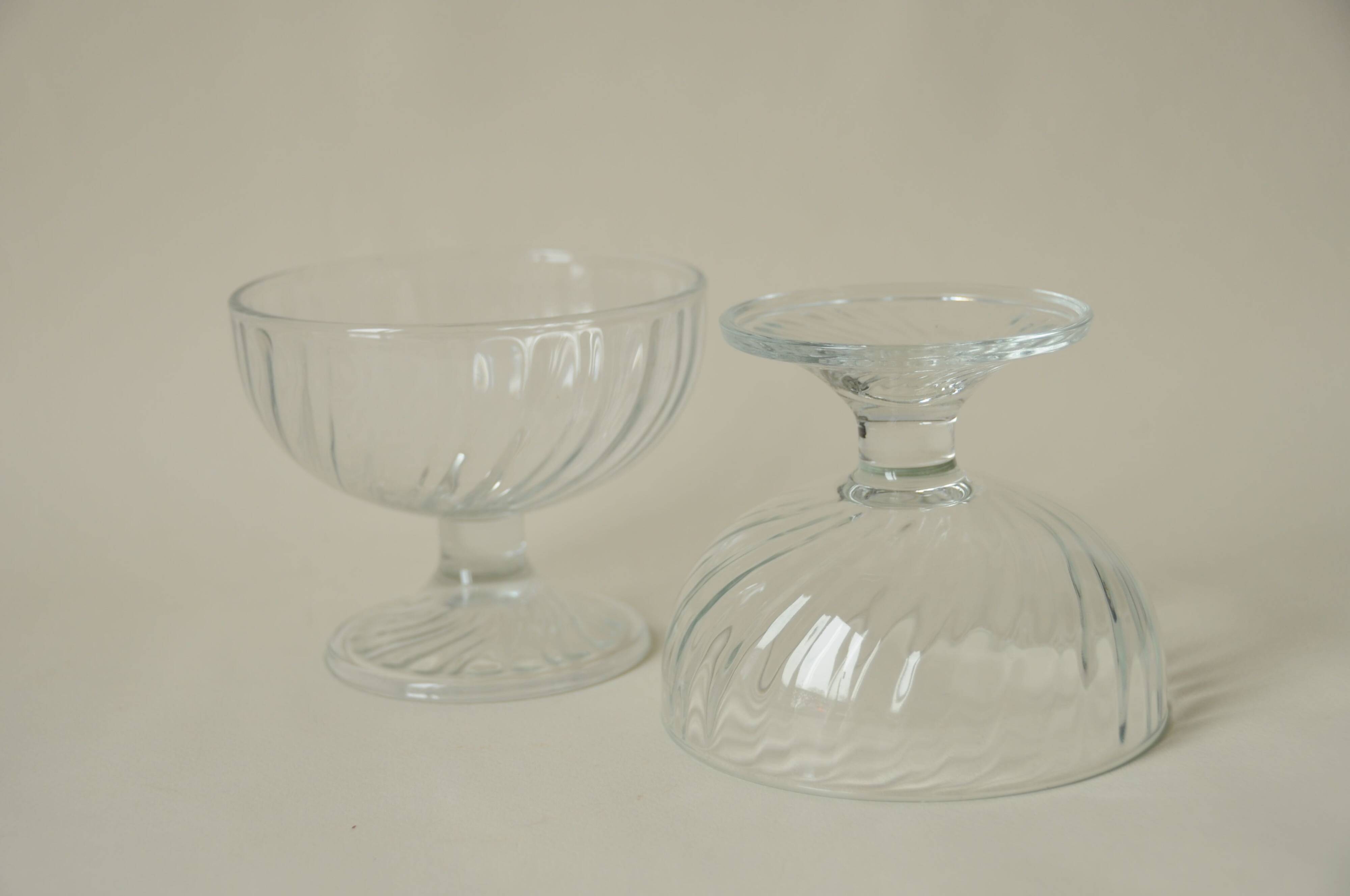 Dessert - fruit - ice cream cups in transparent glass