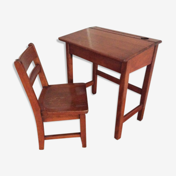 Child desk and chair