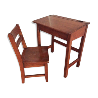 Child desk and chair