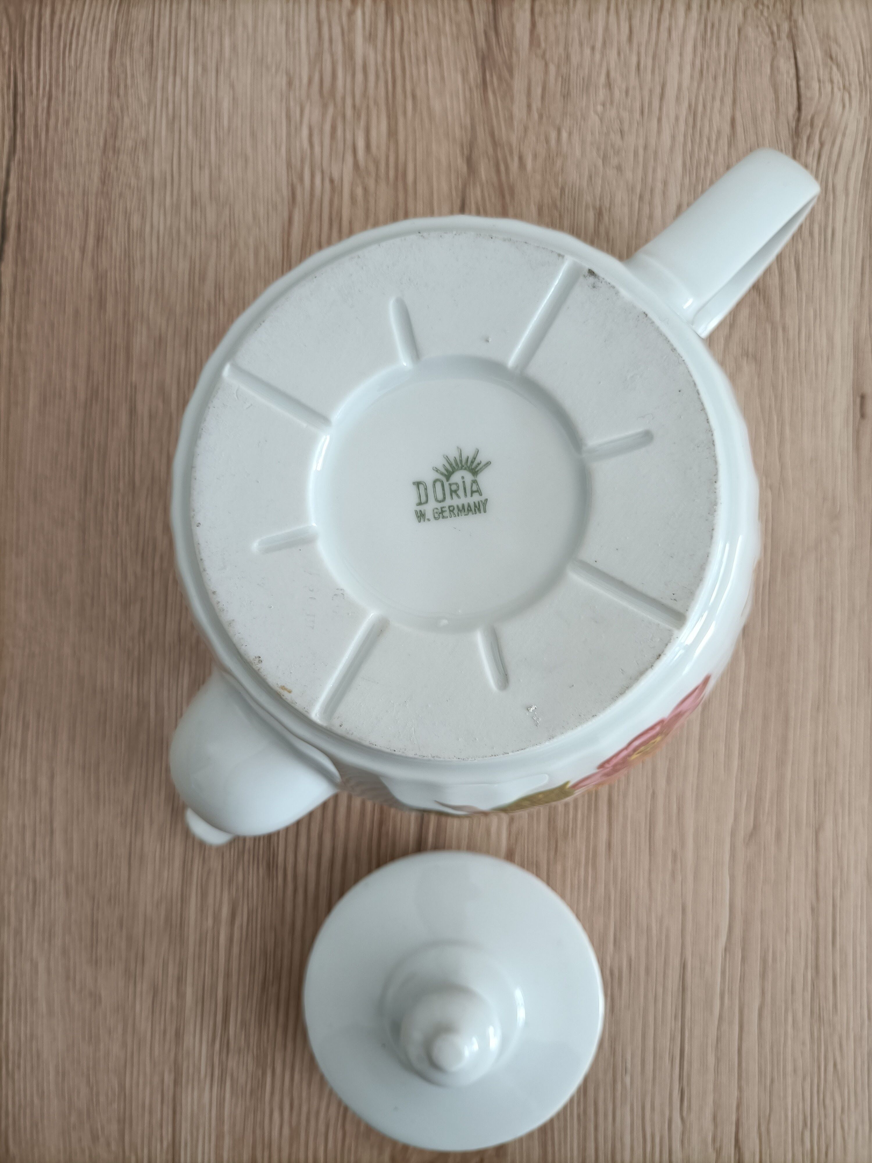 Vintage teapot 70s in German porcelain