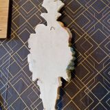 Wall decoration in slurry (flowers)