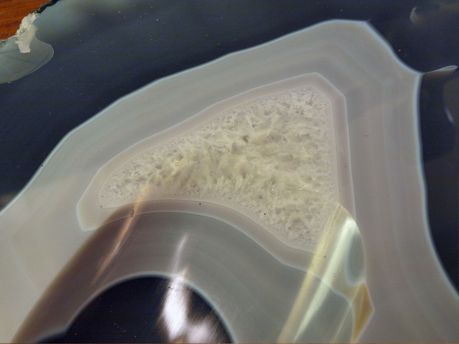 XXL crystallized agate ashtray