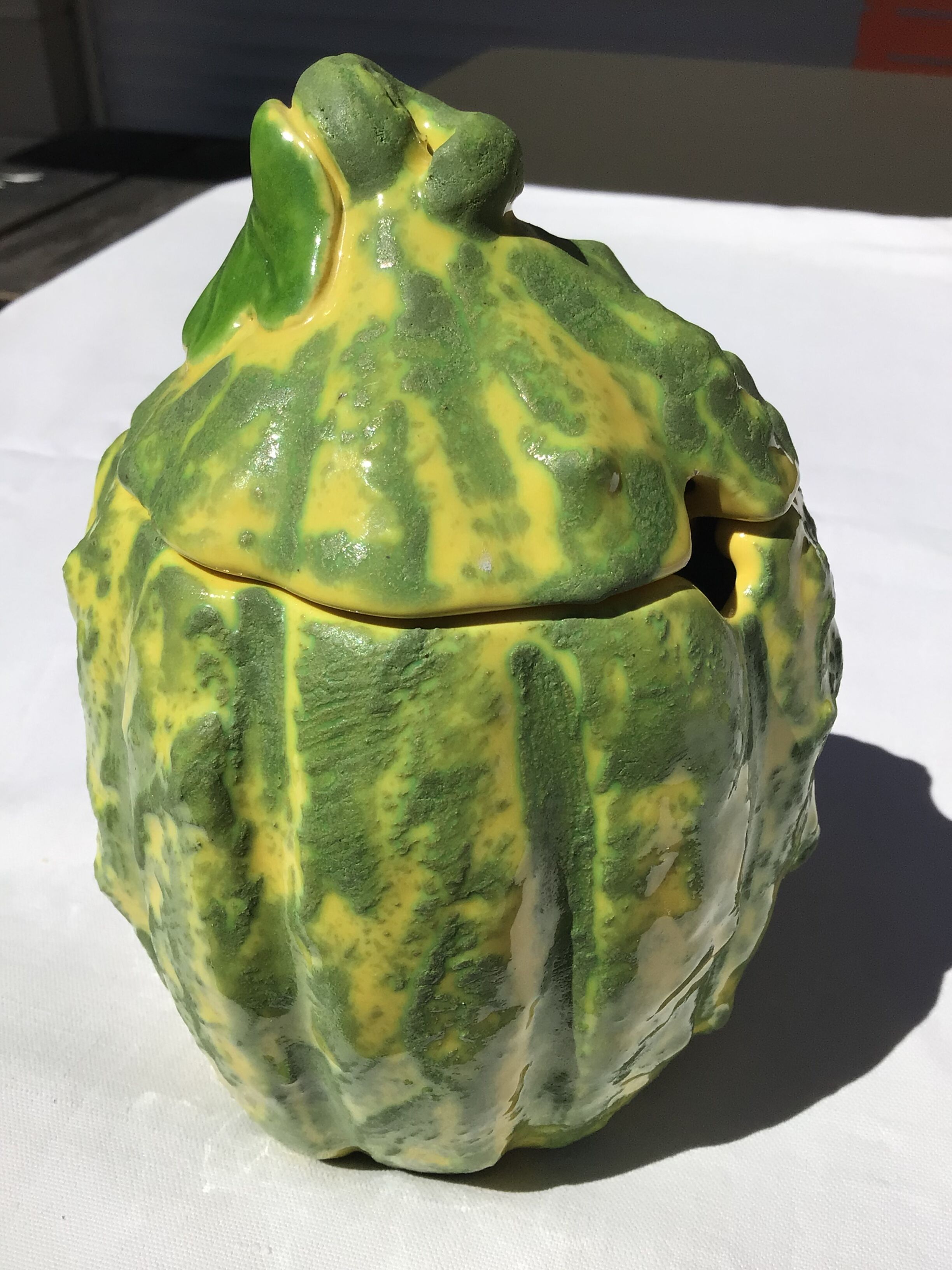 Slip coloquinte pot with lid height 17cm