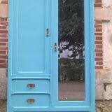 Parisian hotel wardrobe from the 1930s