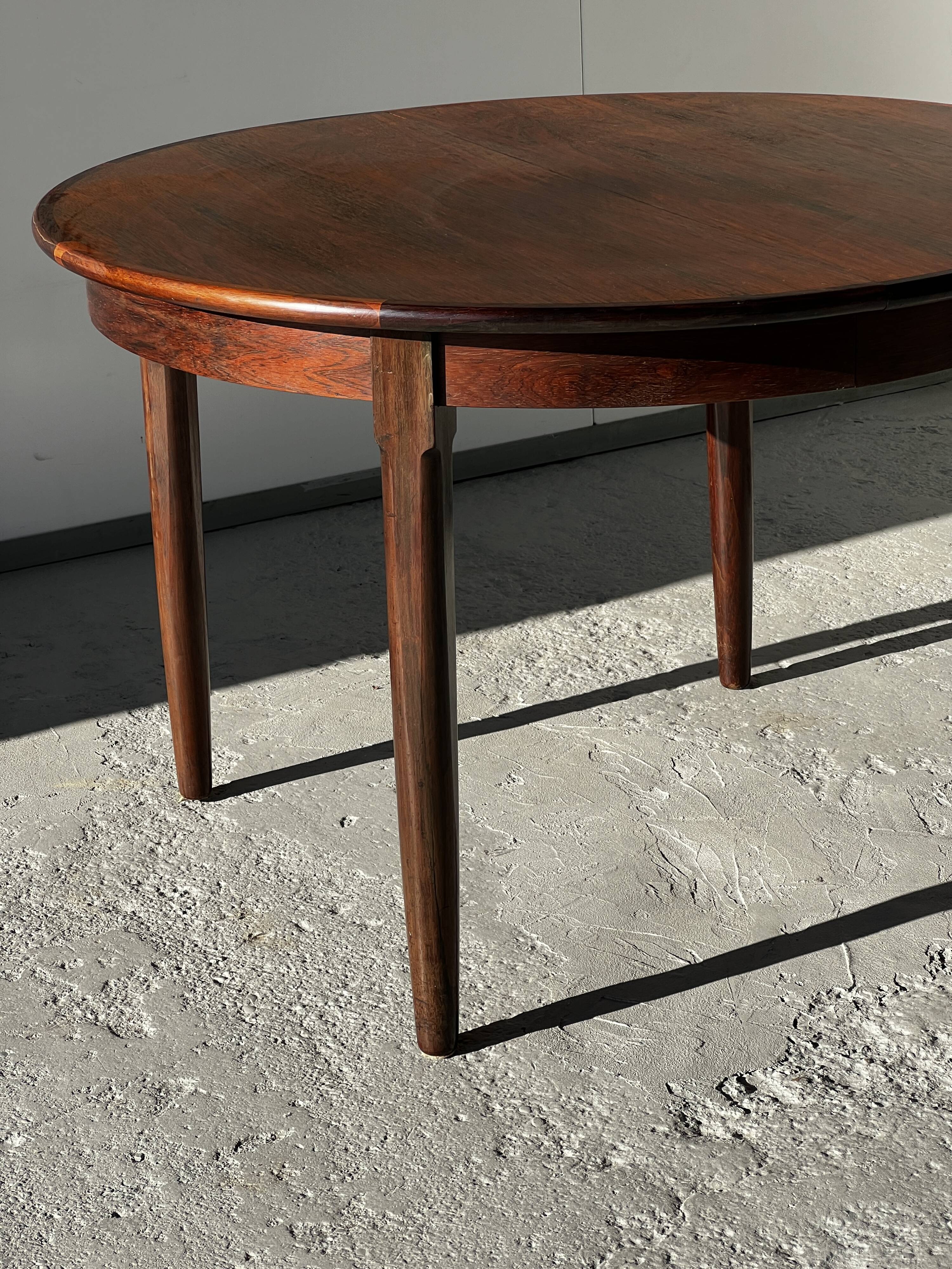 Round rosewood table Cj Rosengaarden, Denmark 1960