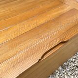 Coffre en pin de Roland Haeusler pour Regain, années 70