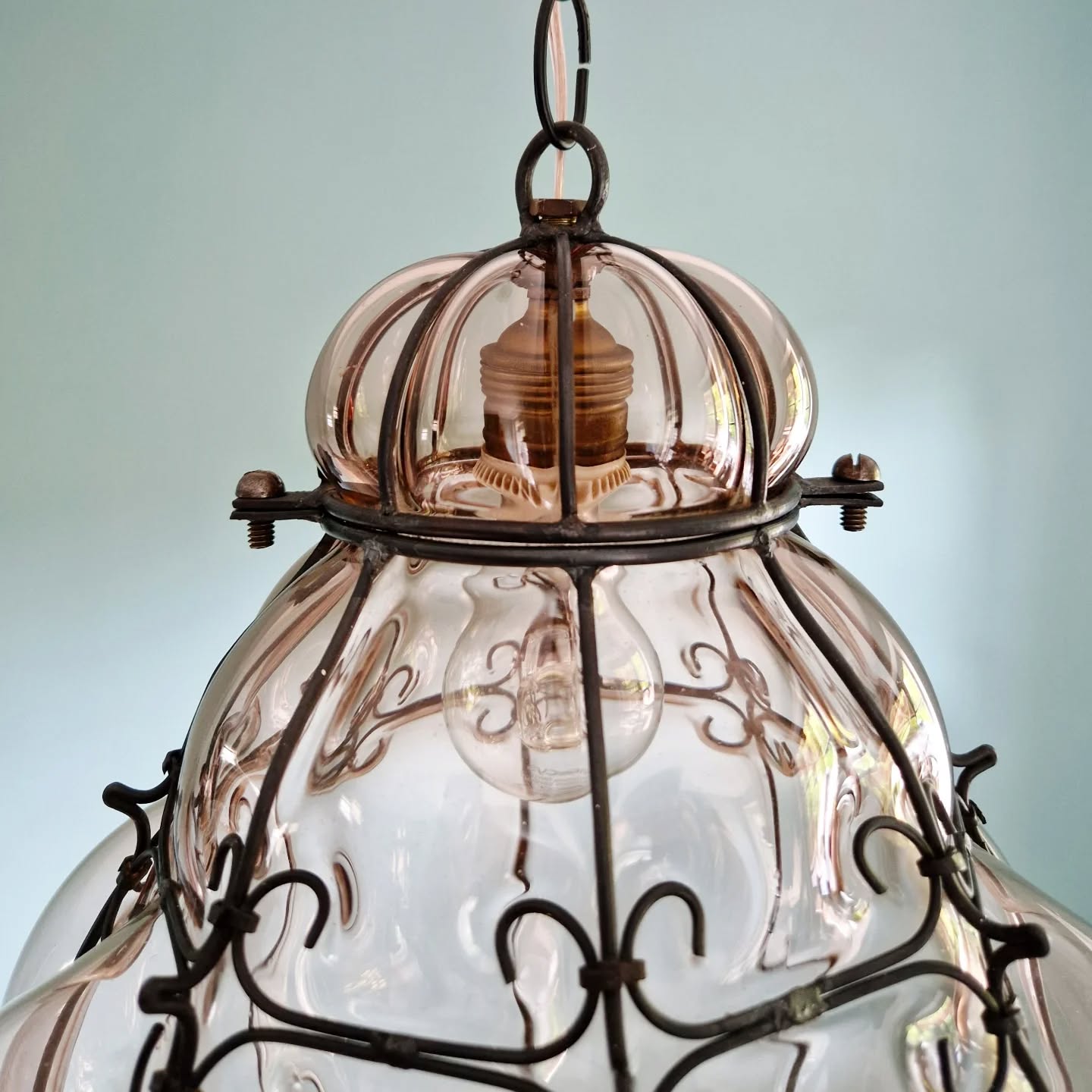 Large Venetian suspension in smoked blown Murano glass, mid-20th century.