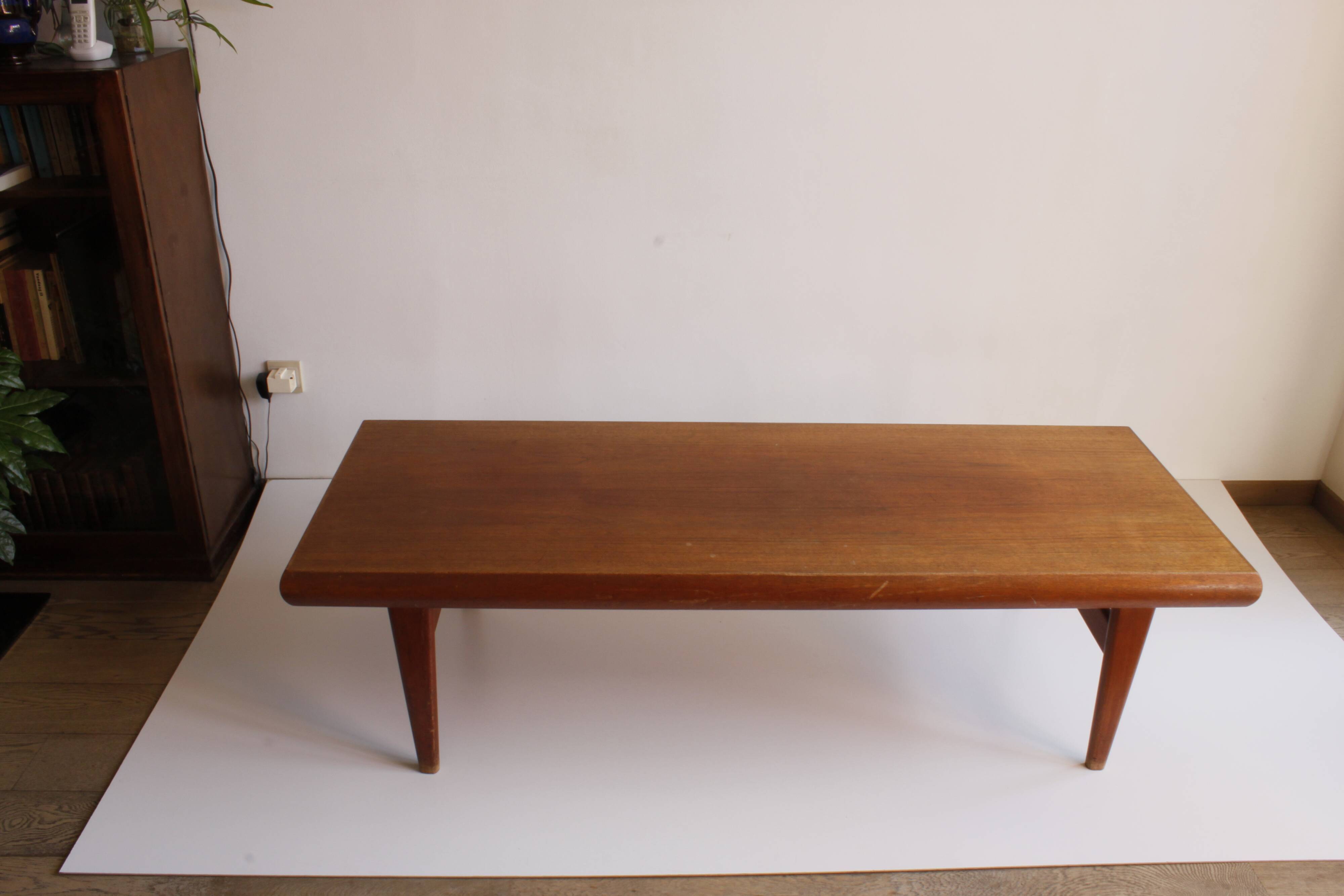 Danish teak wooden coffee table with hidden compartments, by Johannes Andersen for Trioh
