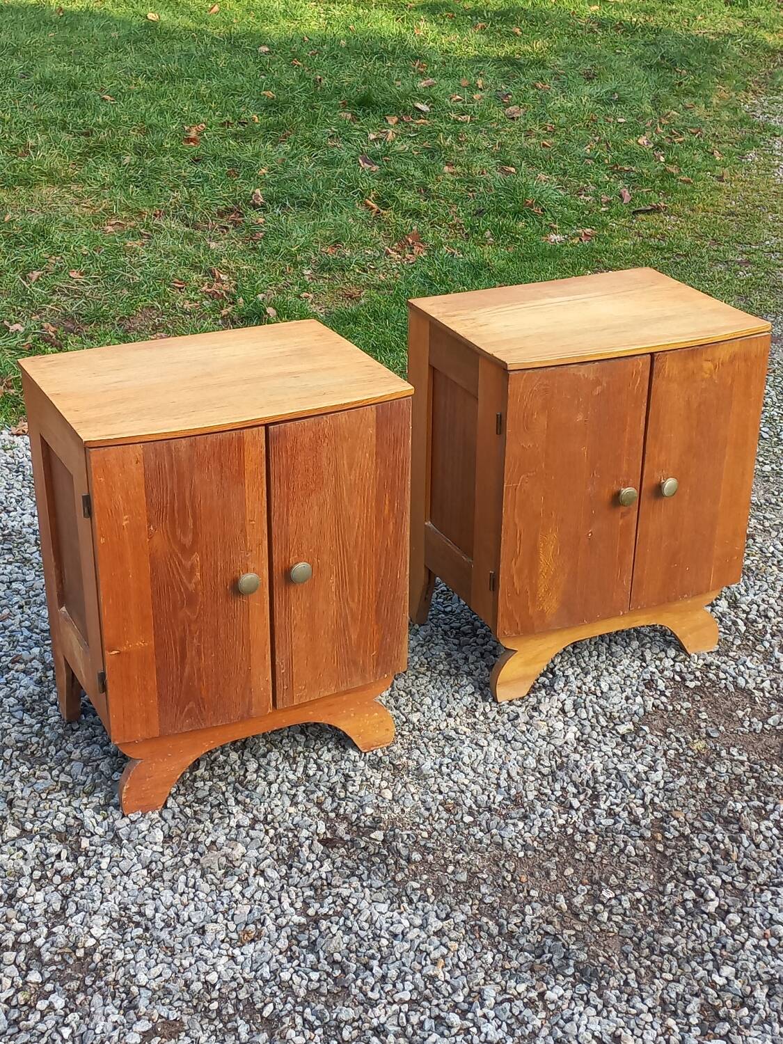 Pair of vintage bedside tables in blond and gilded oak from the 50s