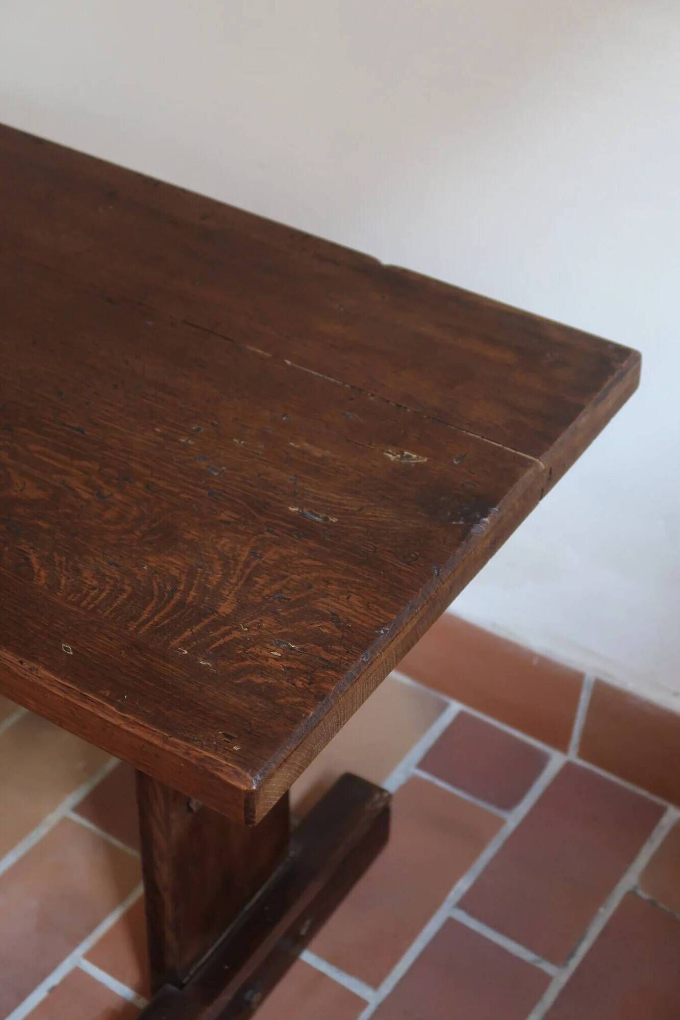 Solid oak coffee table, key stretcher, 1950s.