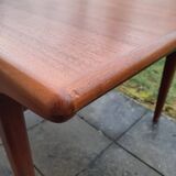 Table à manger scandinave