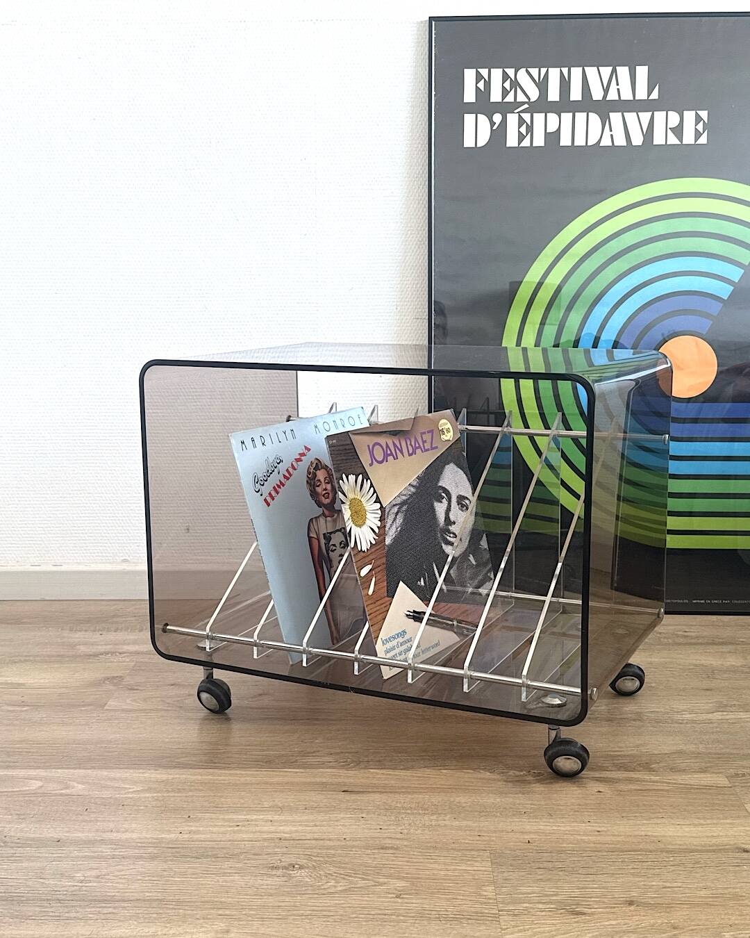 Coffee table / Hi-fi vinyl unit Michel Dumas