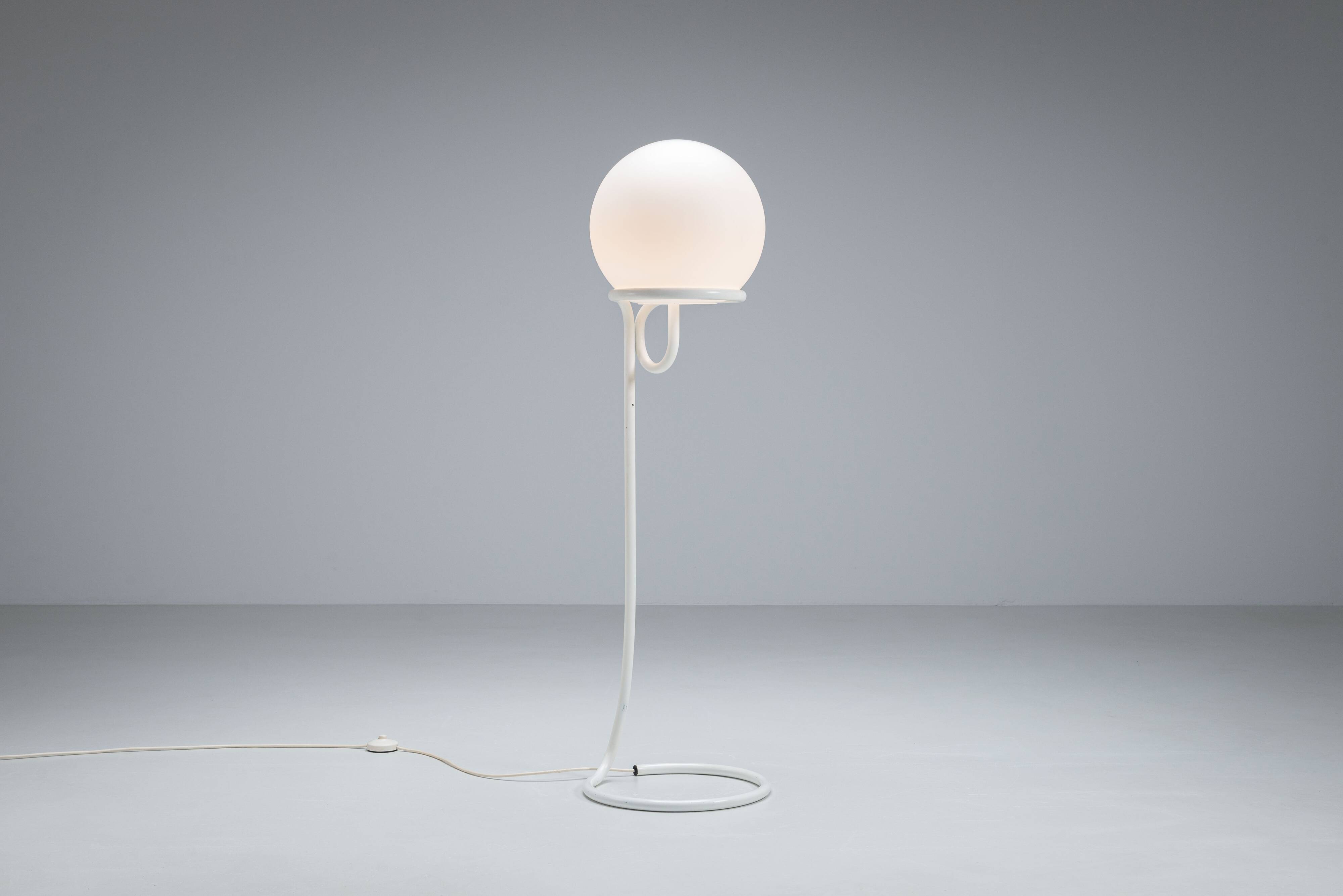 Lampe sur pied Globe par Aldo van den Nieuwelaar