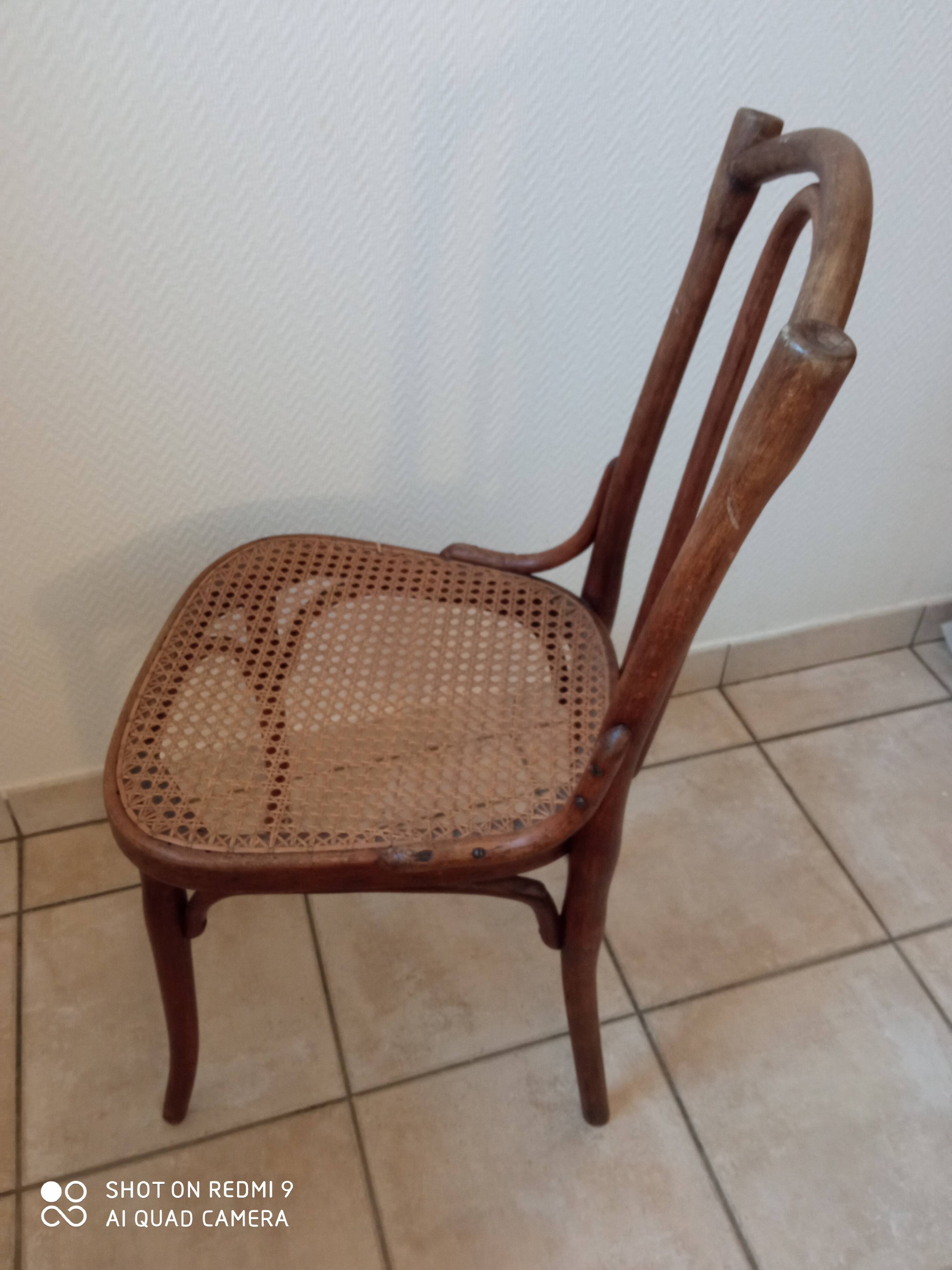 Thonet bistro chair