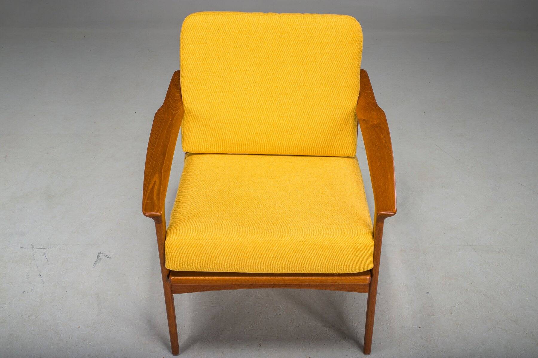 Chaise longue danoise du milieu du siècle en teck attribuée à Ib Kofod-Larsen, années 1960