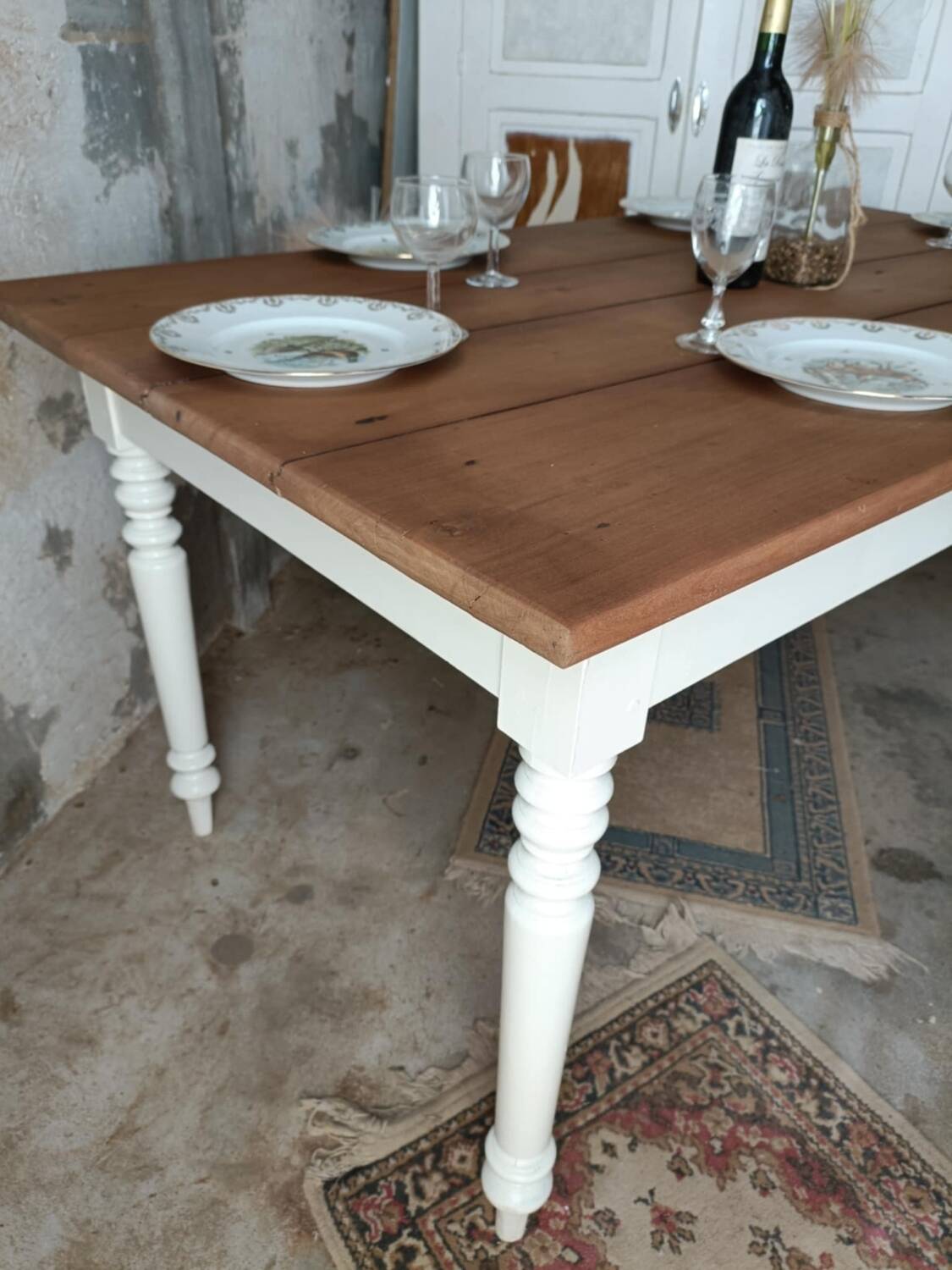 Farmhouse table