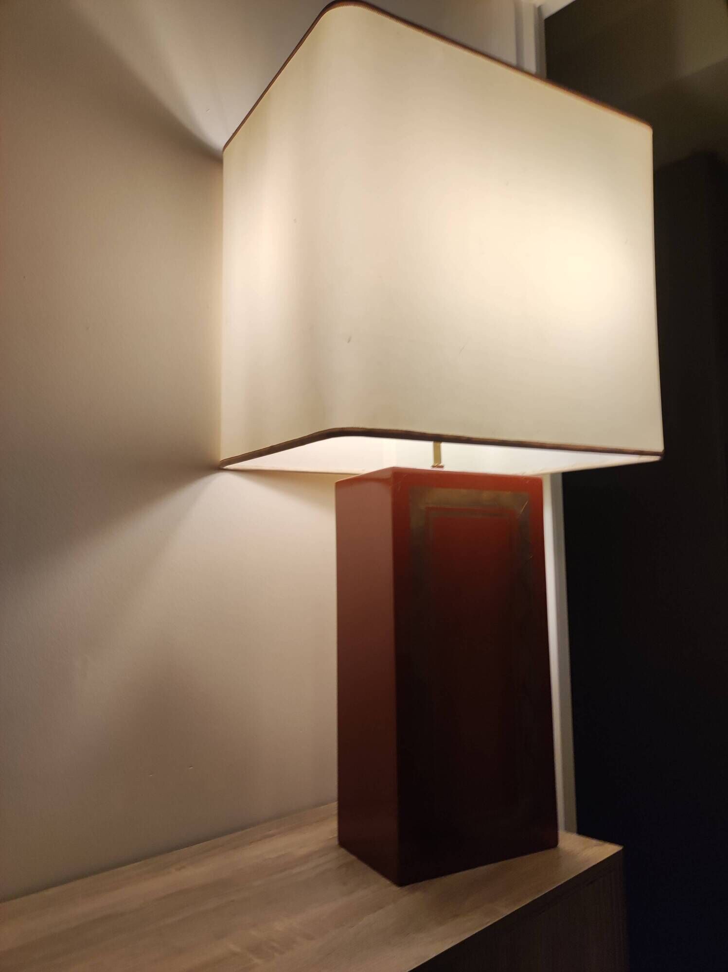 Large lamp 2 foot lights lacquered resin house style Le Dauphin