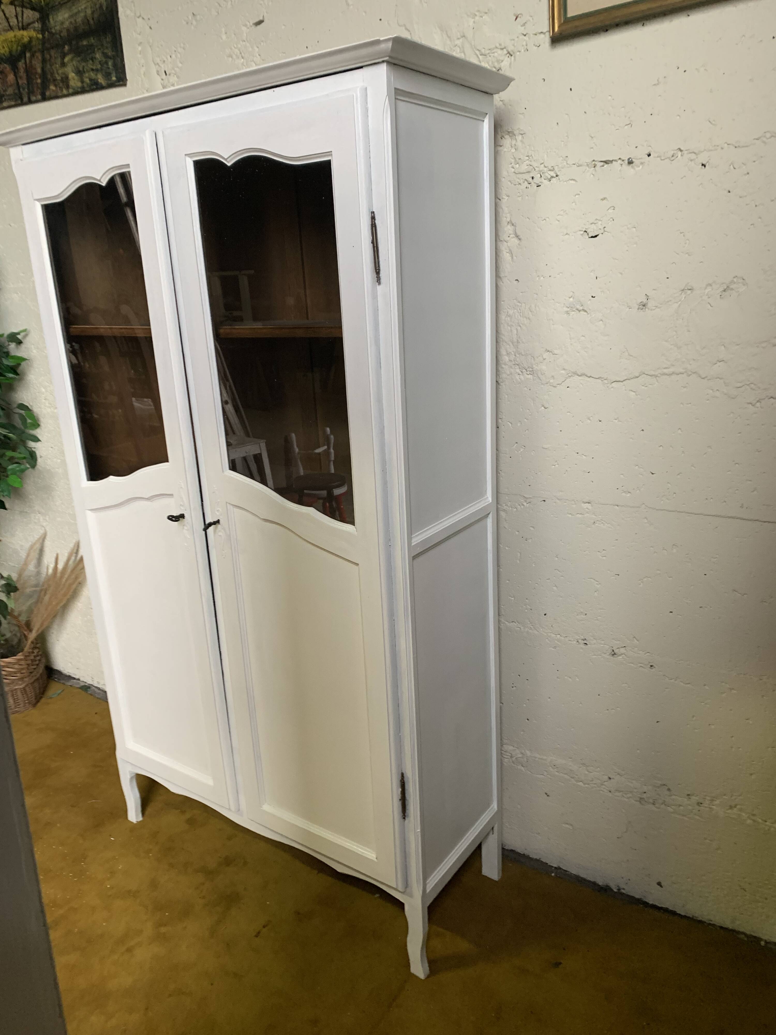 Parisian china cabinet display