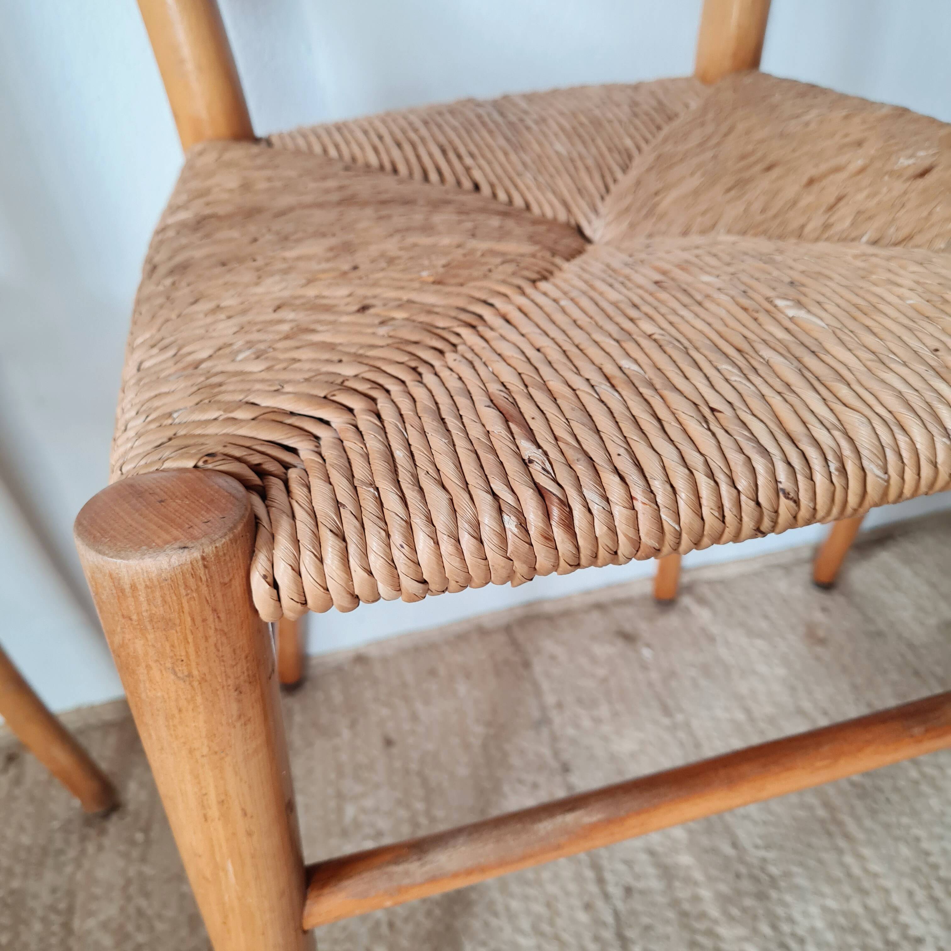 Set of 4 vintage Italian chairs in wood and straw.