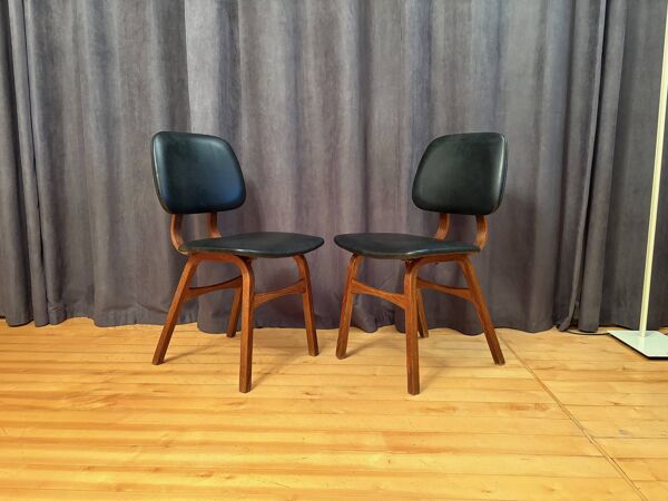 Pair of Borge Mogensen-style chairs, Denmark, 1960s