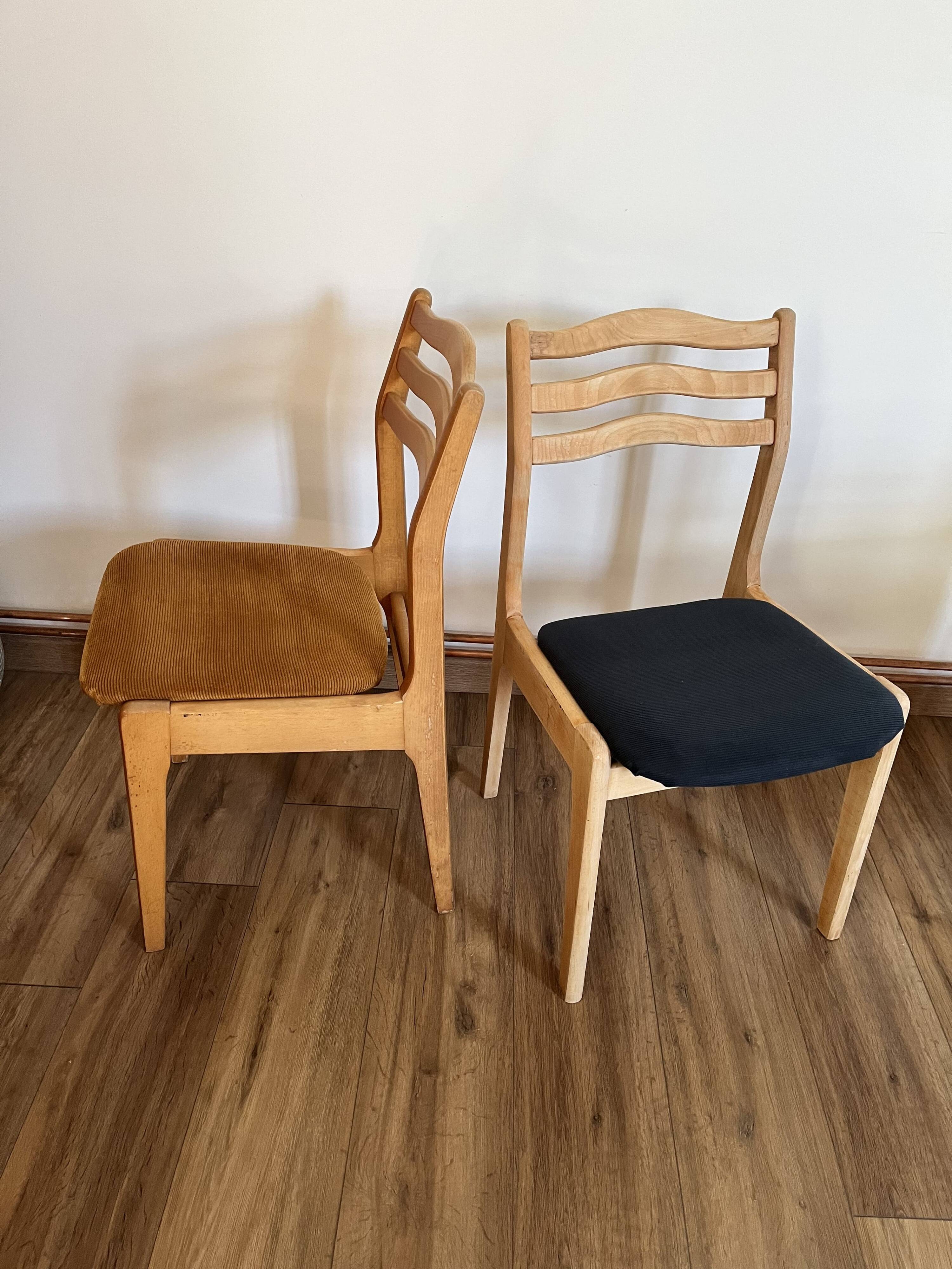 Set of 4 ribbed fabric chairs