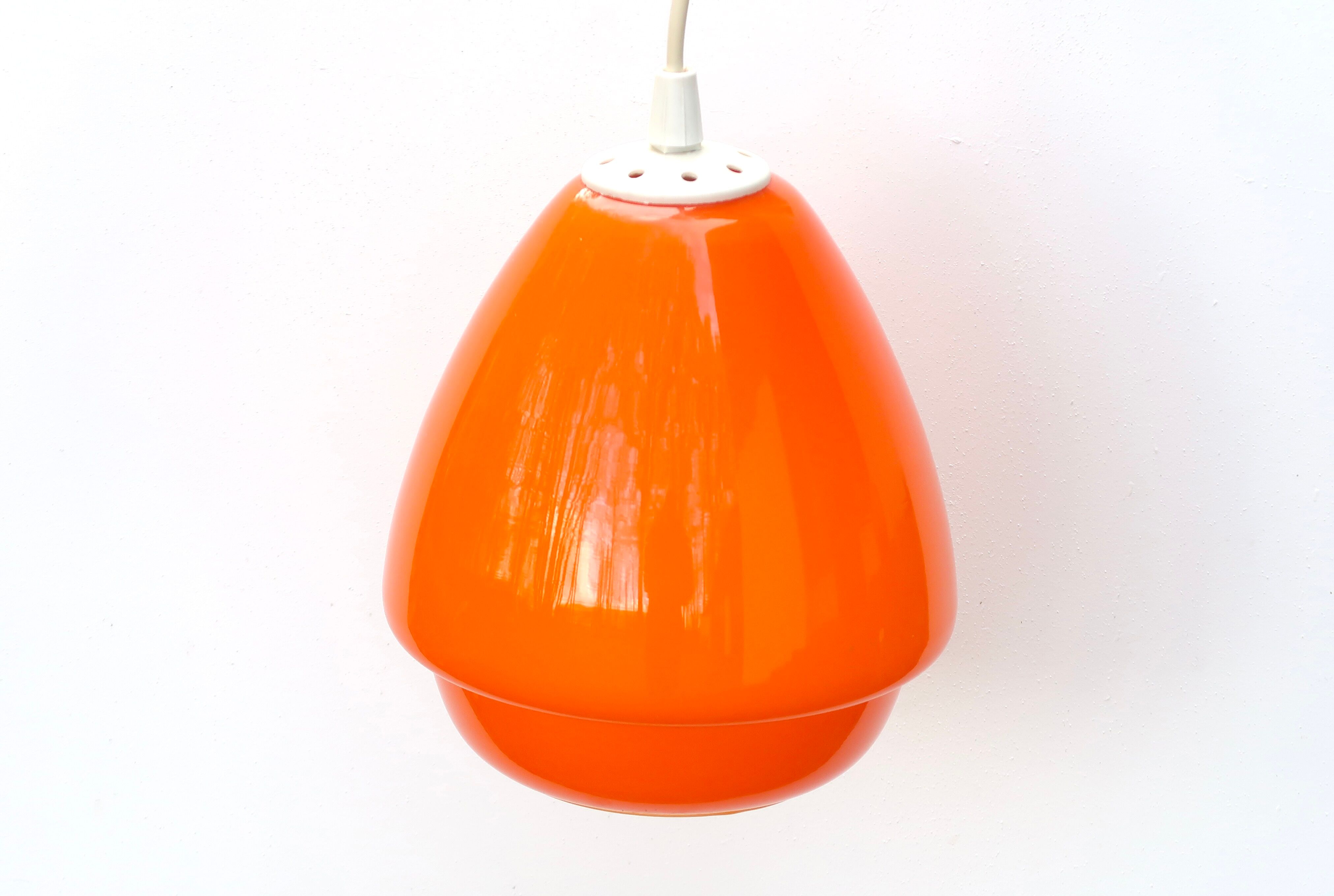 Orange opaline suspension, 70s