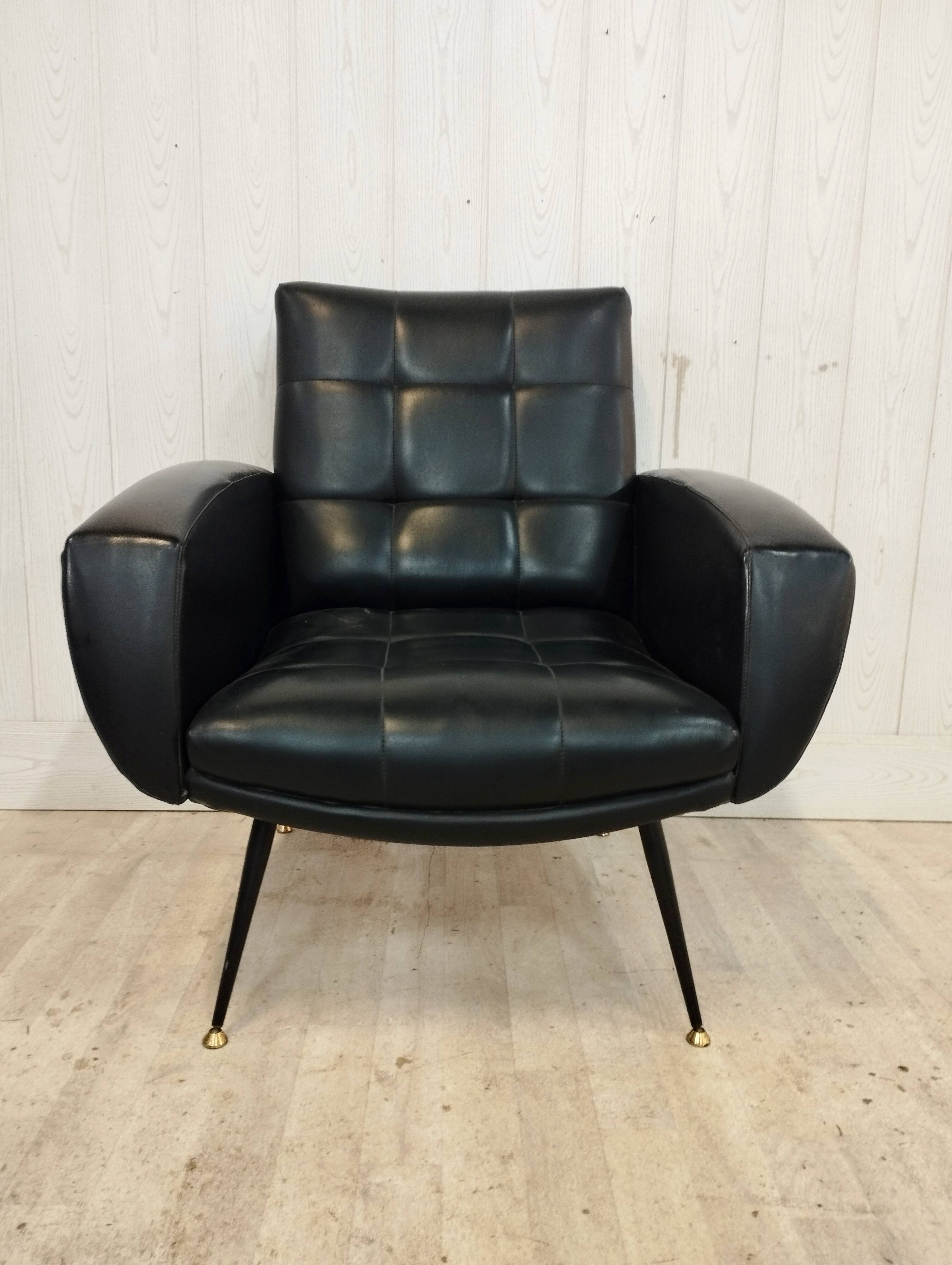 3-seater sofa and 2 vintage armchairs feet compass