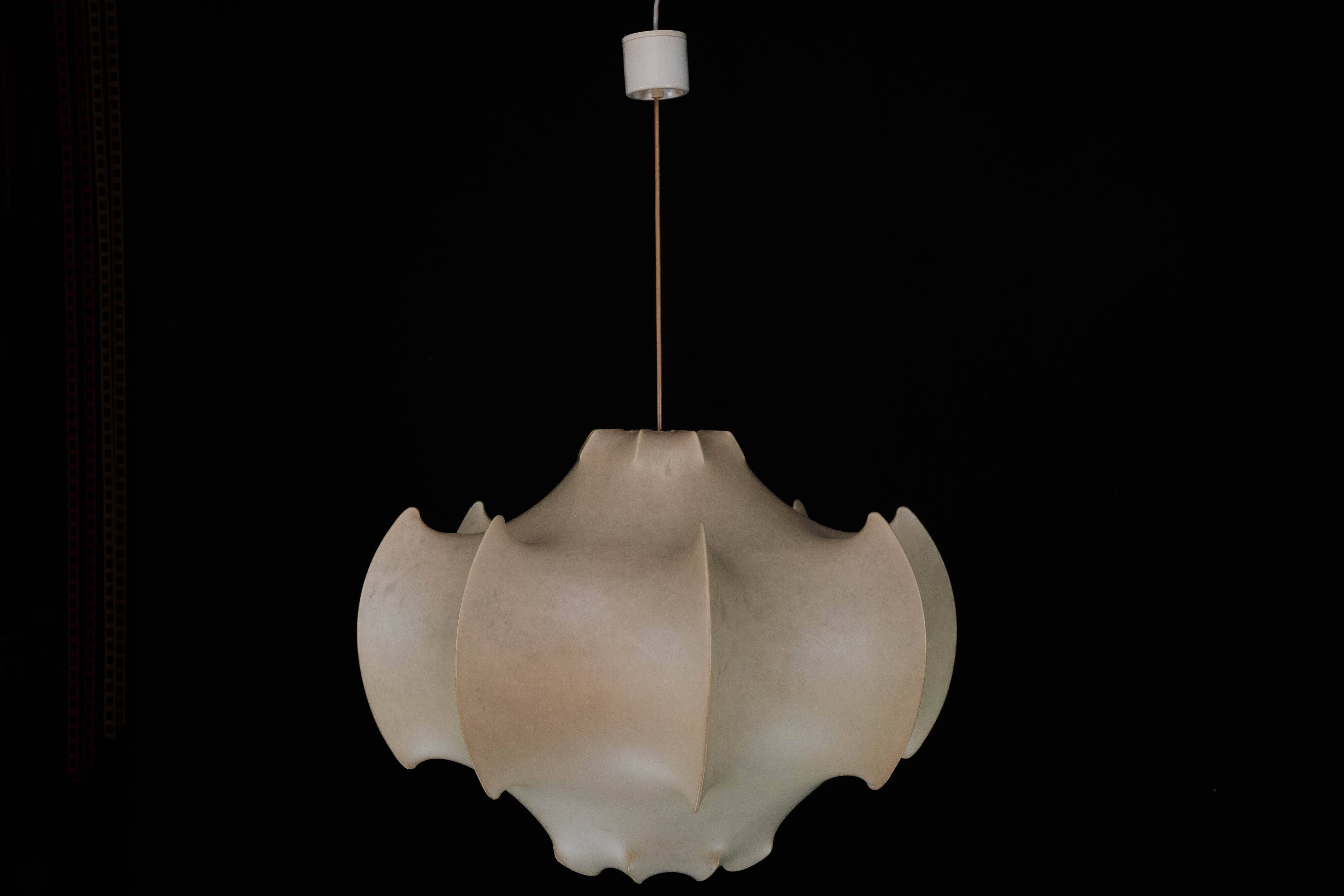 First Edition Viscontea Lamp by Achille and Pier Giacomo Castiglioni for Fl