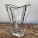 Vase en cristal signé Daum France design vintage dimension : hauteur -23cm- largeur -16cm-