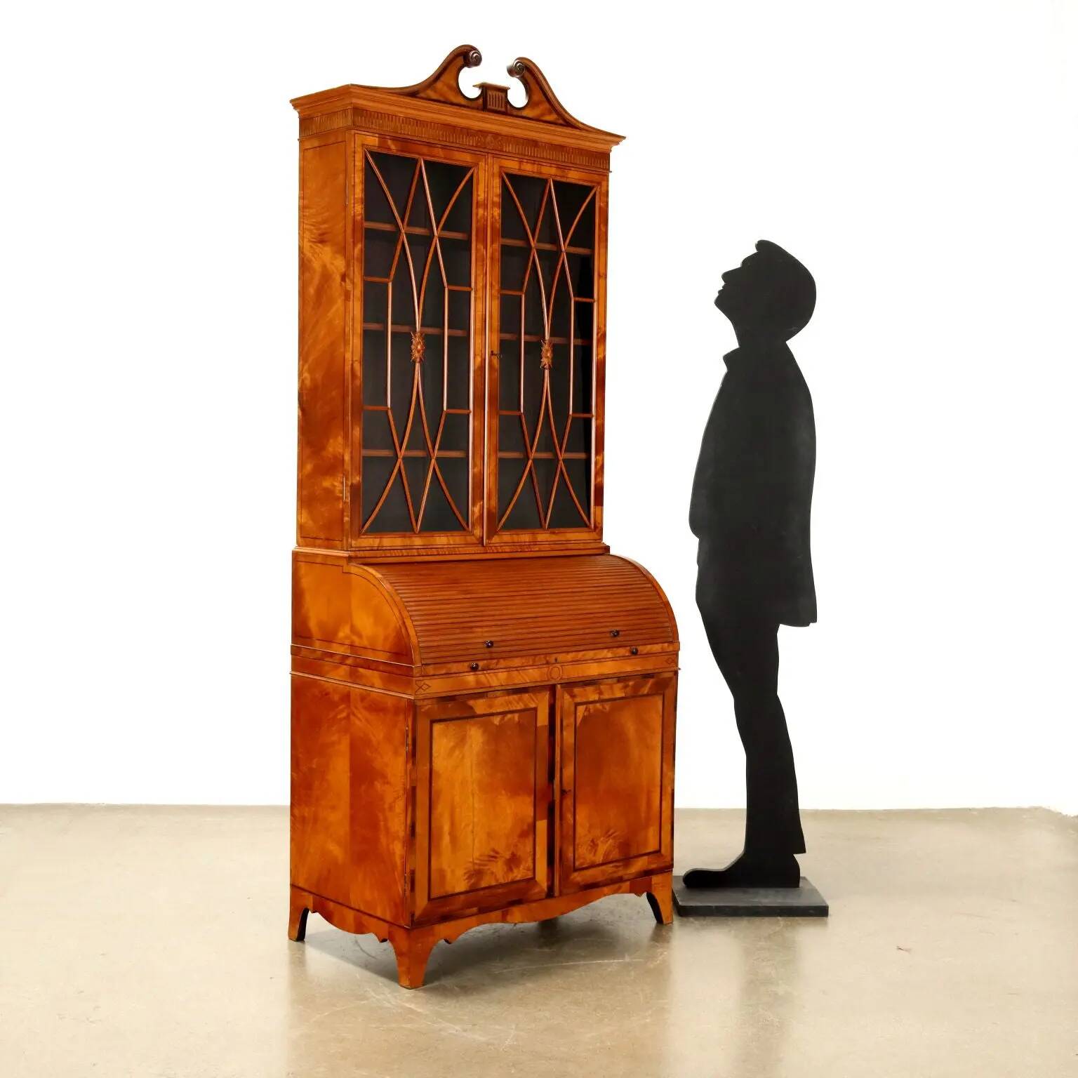 Victorian antique trumeau, various woods, England 19th century.