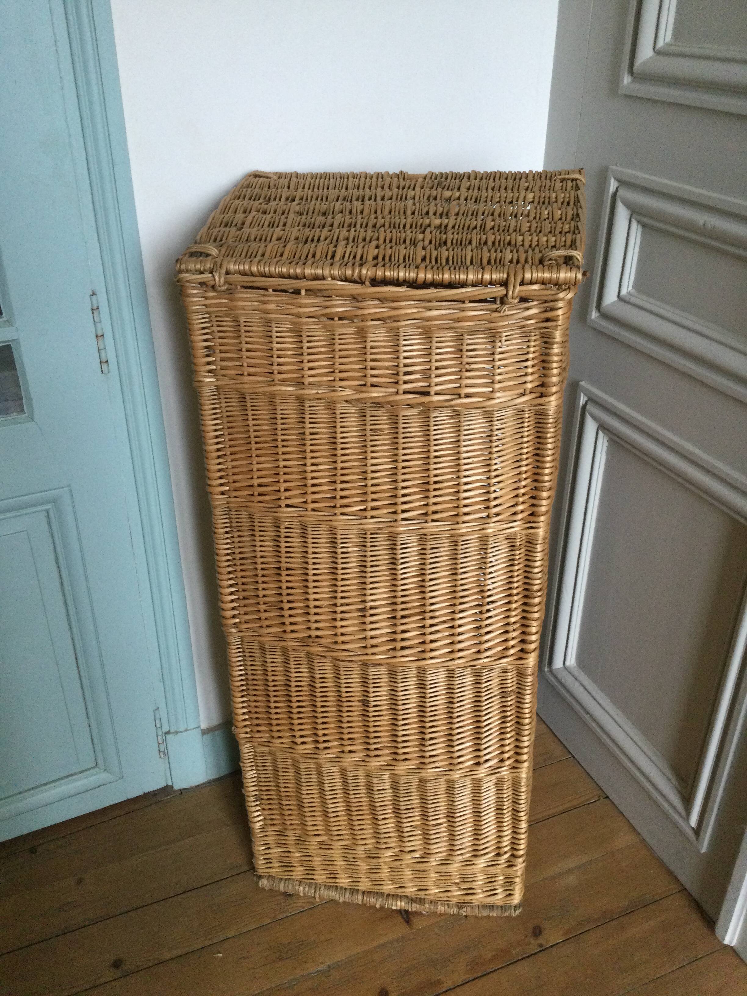 Large laundry basket