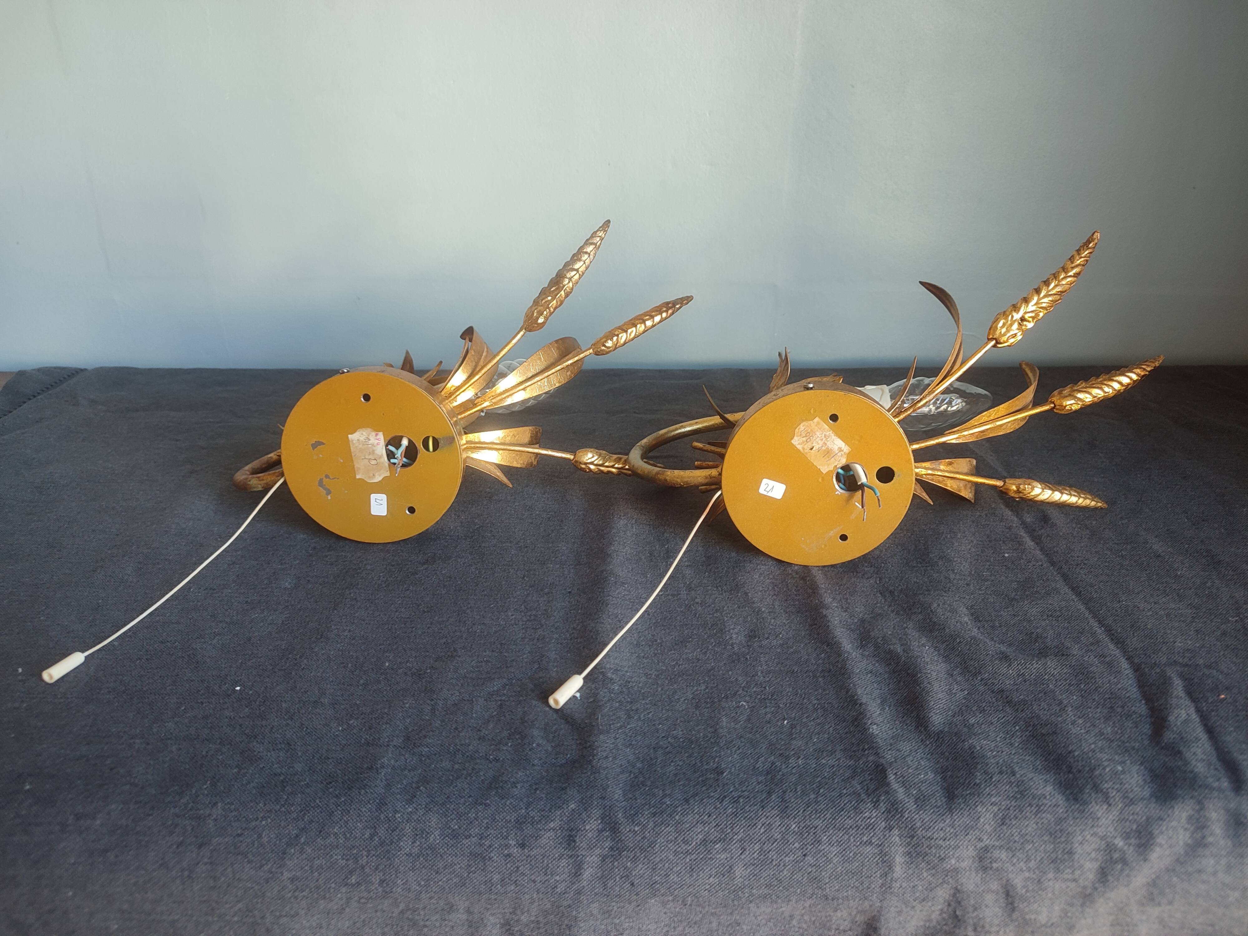 Pair of vintage Italian Hollywood Regency style sconces