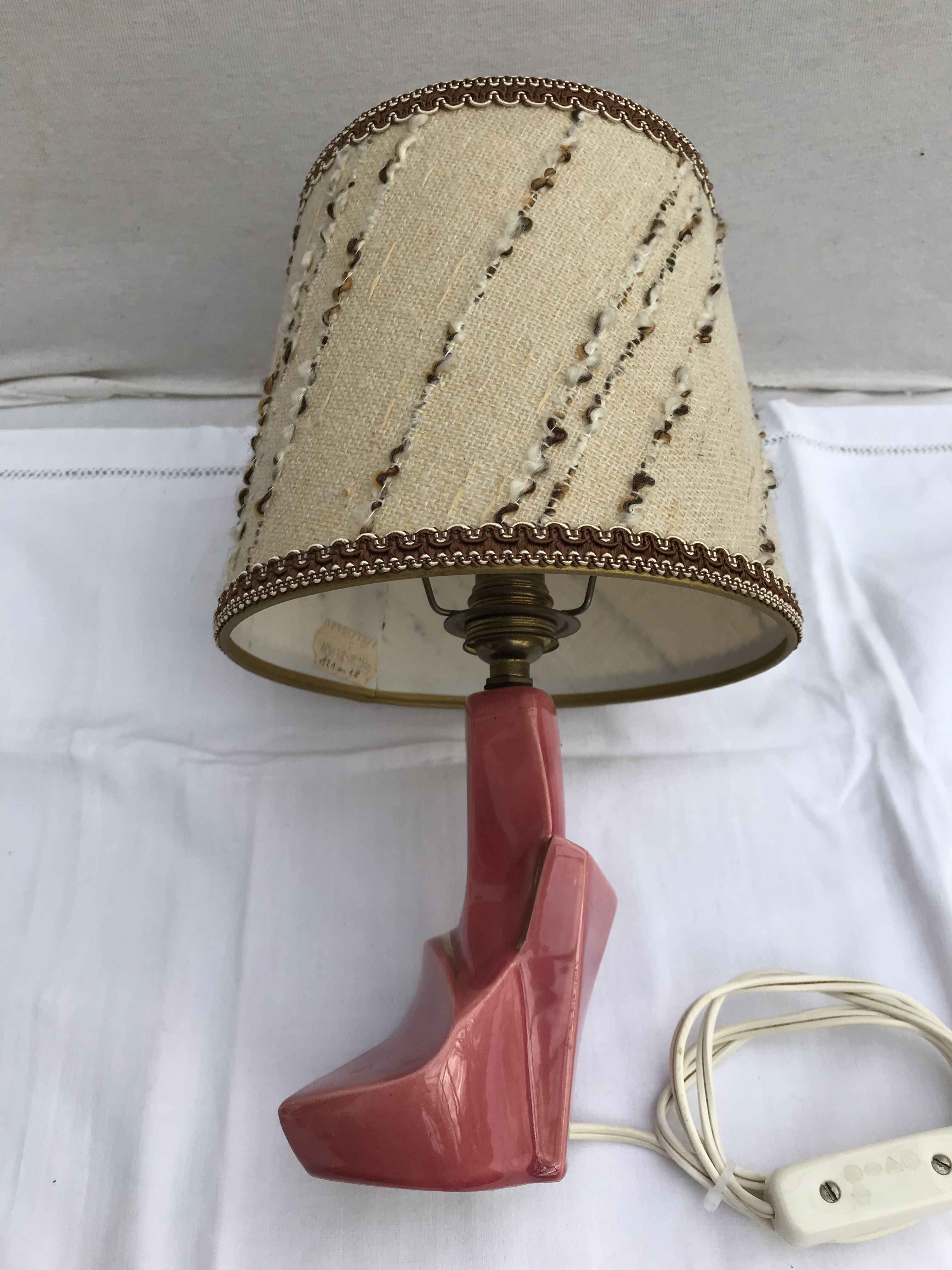 Former art deco ceramics rose lamp - golden - vintage beige daydal
