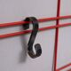 Porte-manteau en fil métallique rouge suspendu des années 1960, Hollande